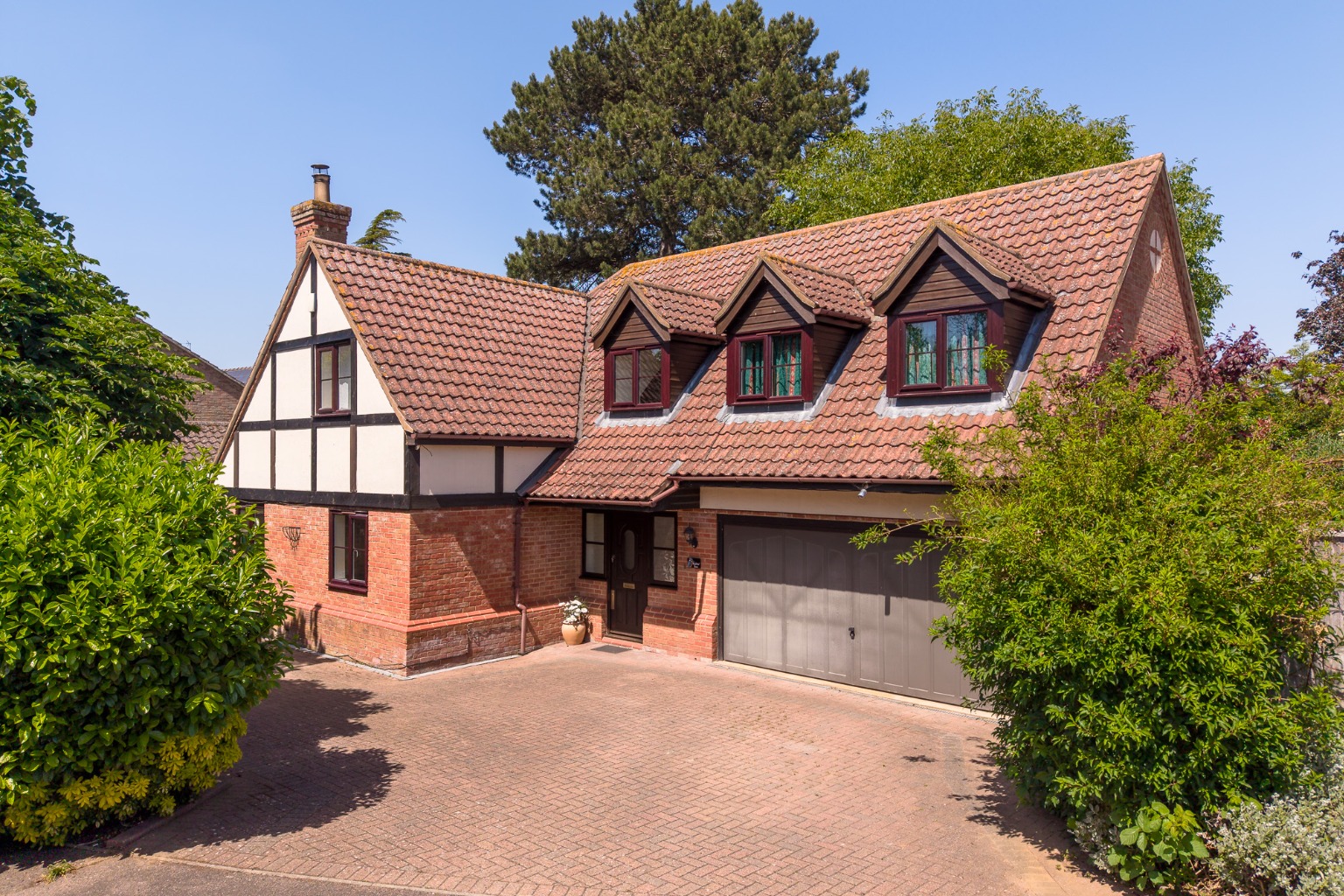 5 bed detached house for sale in Hammond Way, Huntingdon, PE28