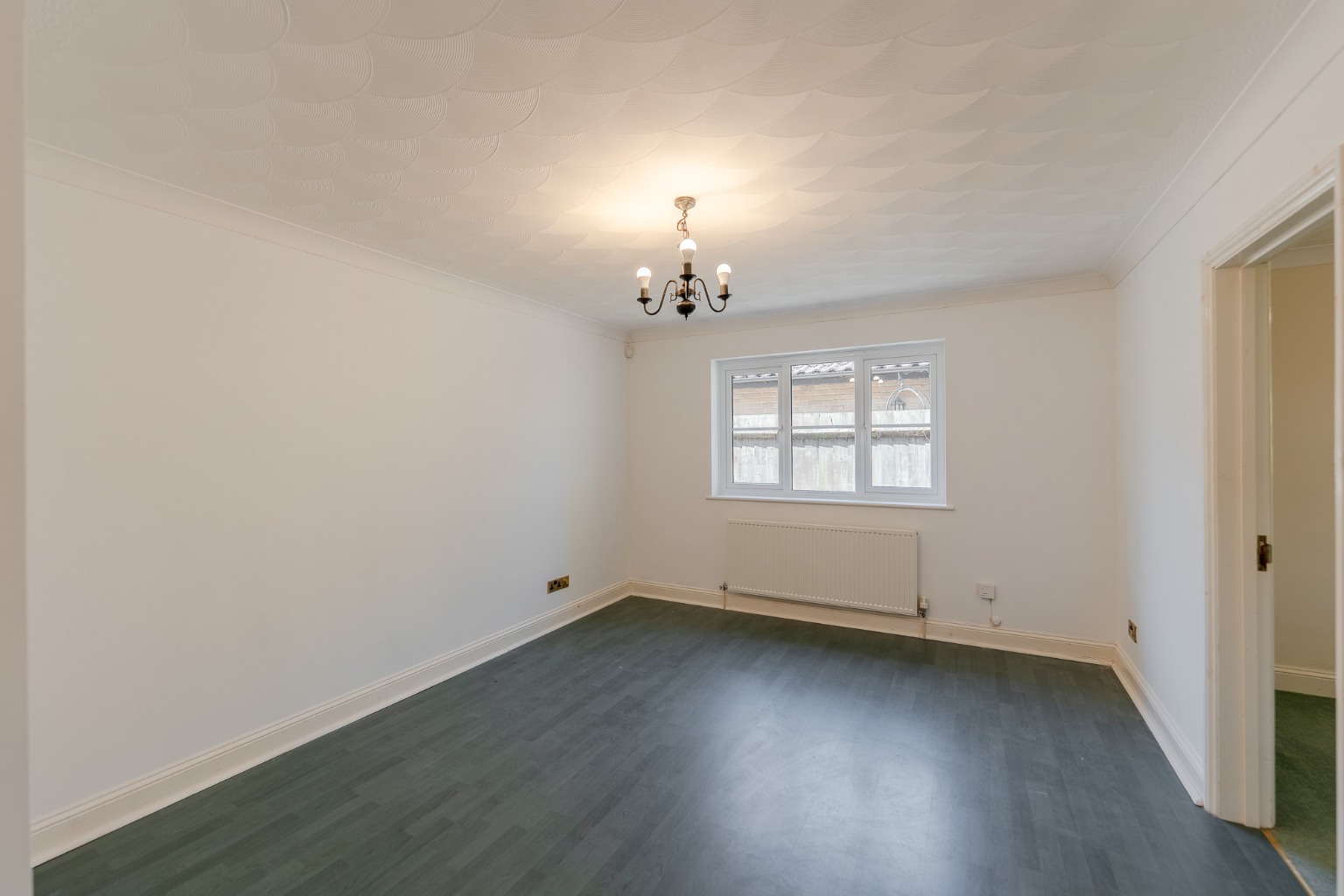 5 bed detached house for sale in Hammond Way, Huntingdon  - Property Image 11