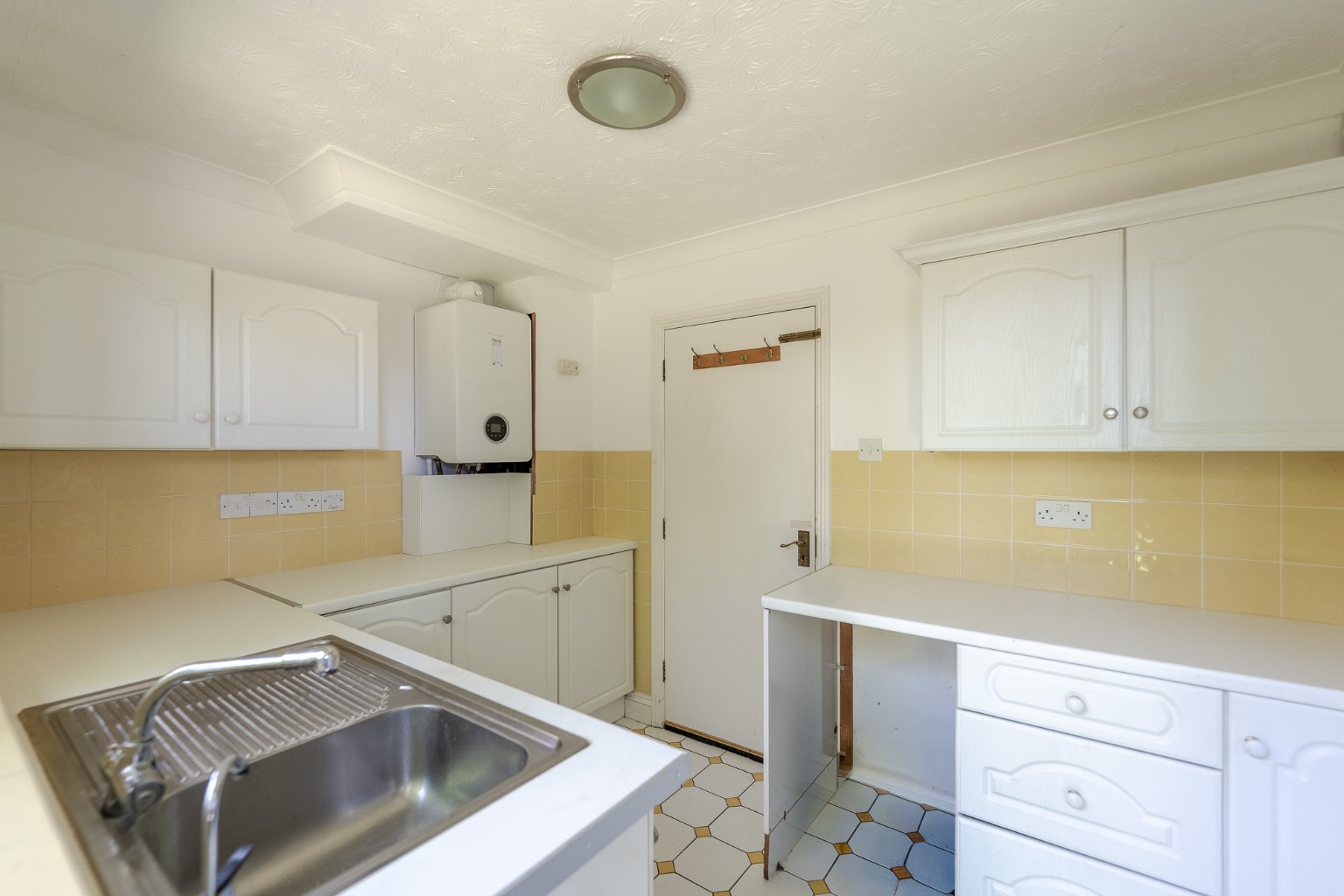 5 bed detached house for sale in Hammond Way, Huntingdon 6