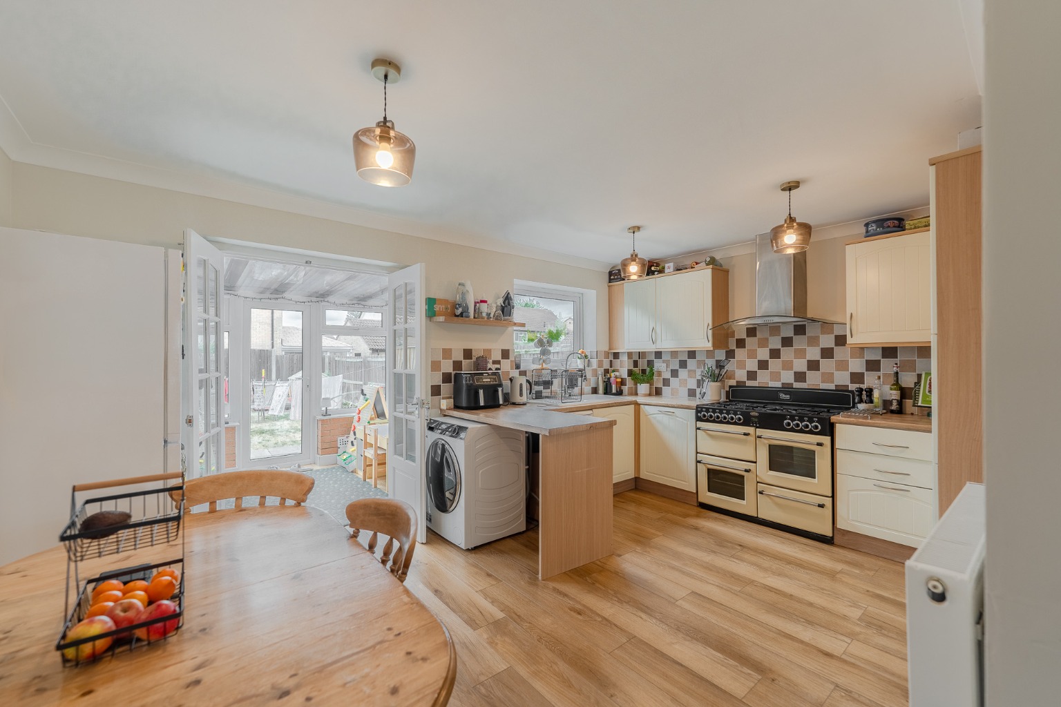 3 bed terraced house for sale in London Road, Huntingdon 4