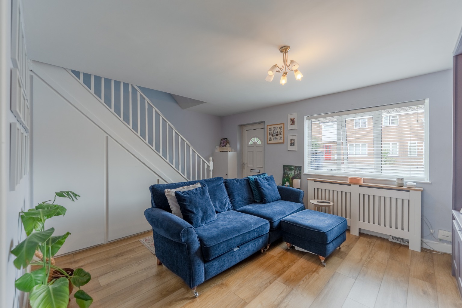 3 bed terraced house for sale in London Road, Huntingdon 1