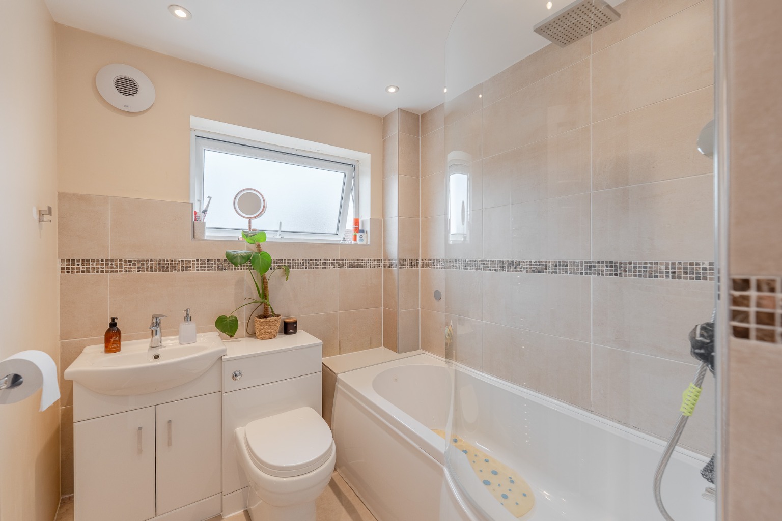 3 bed terraced house for sale in London Road, Huntingdon 11