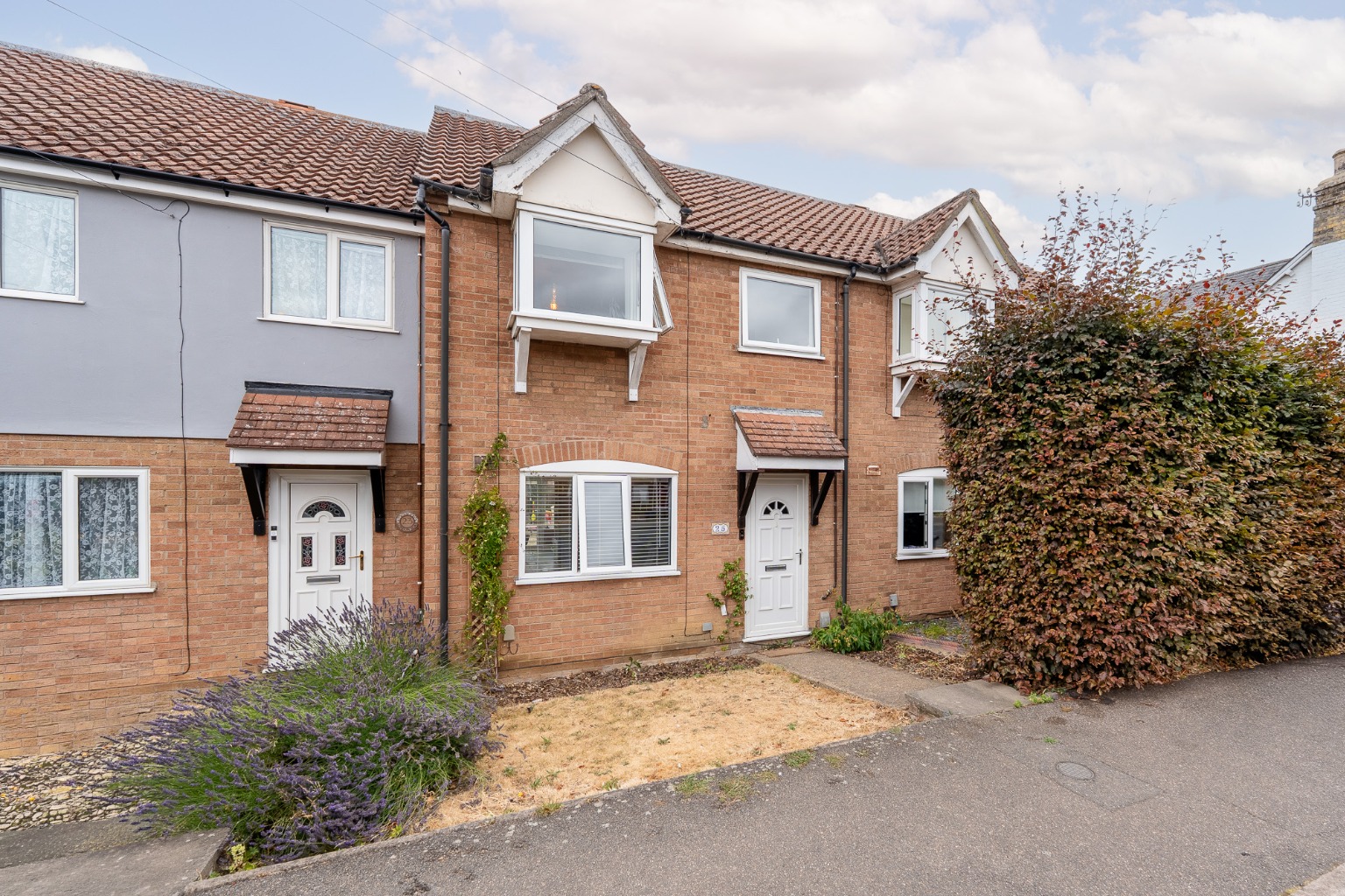 3 bed terraced house for sale in London Road, Huntingdon, PE29