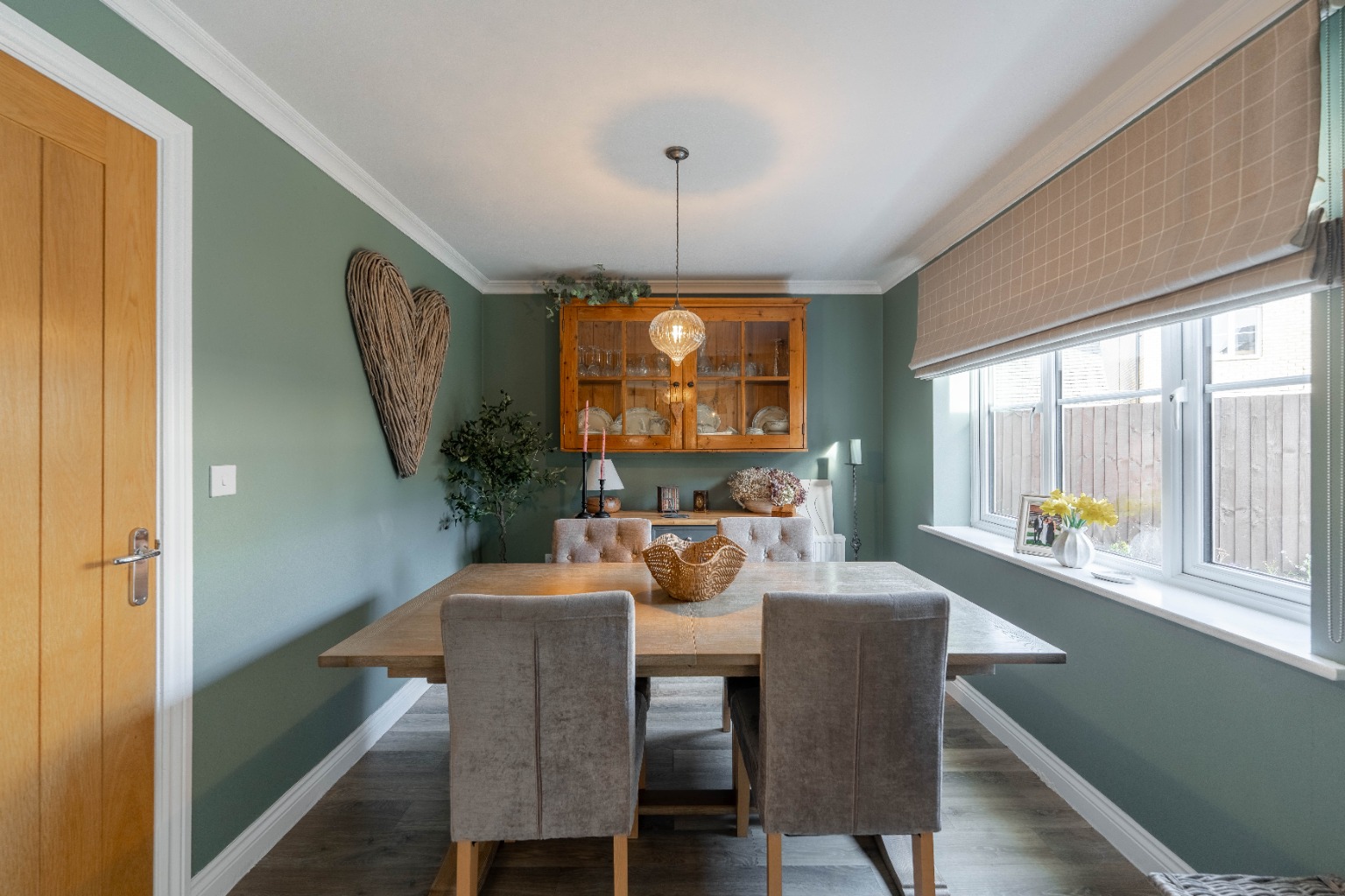 4 bed detached house for sale in Clare Close, Cambridge  - Property Image 7