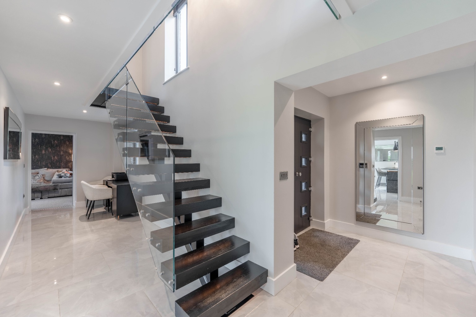 4 bed detached house for sale in Warboys Road, Huntingdon  - Property Image 8