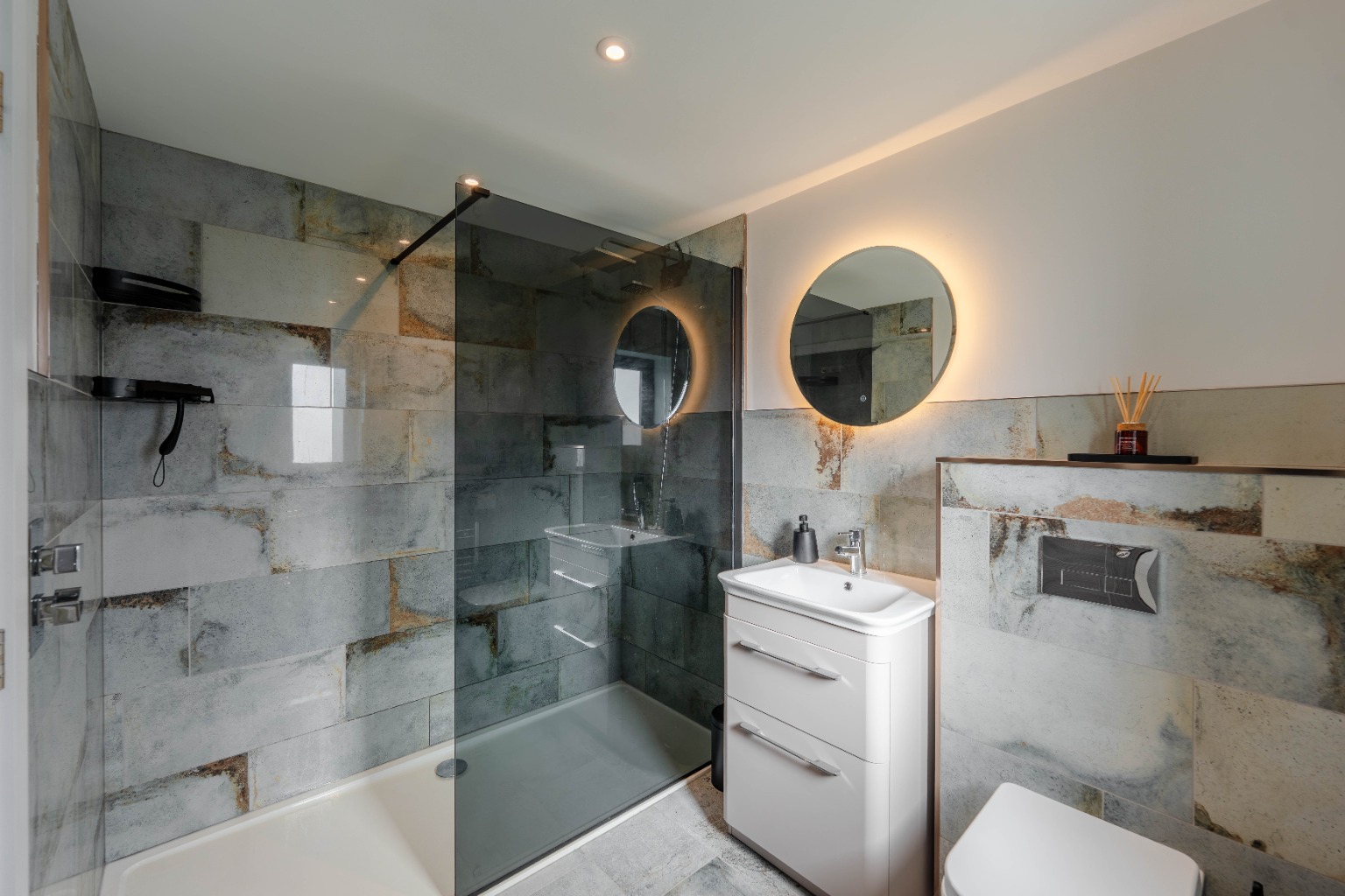 4 bed detached house for sale in Warboys Road, Huntingdon  - Property Image 19