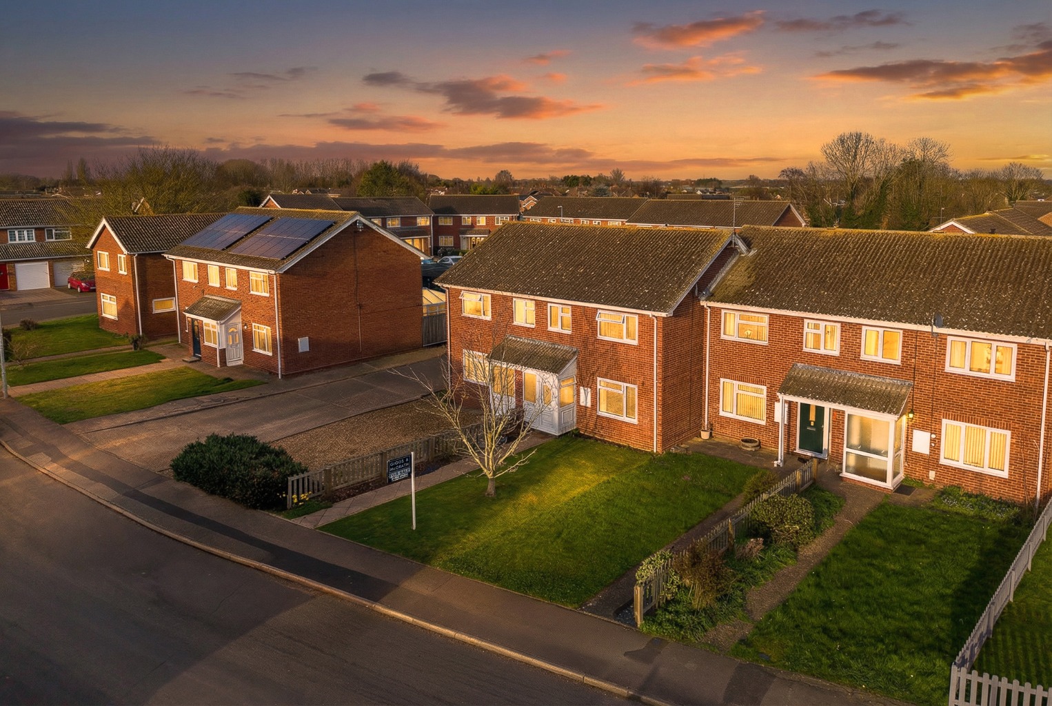 3 bed terraced house for sale in School Road, Cambridgeshire - Property Image 1