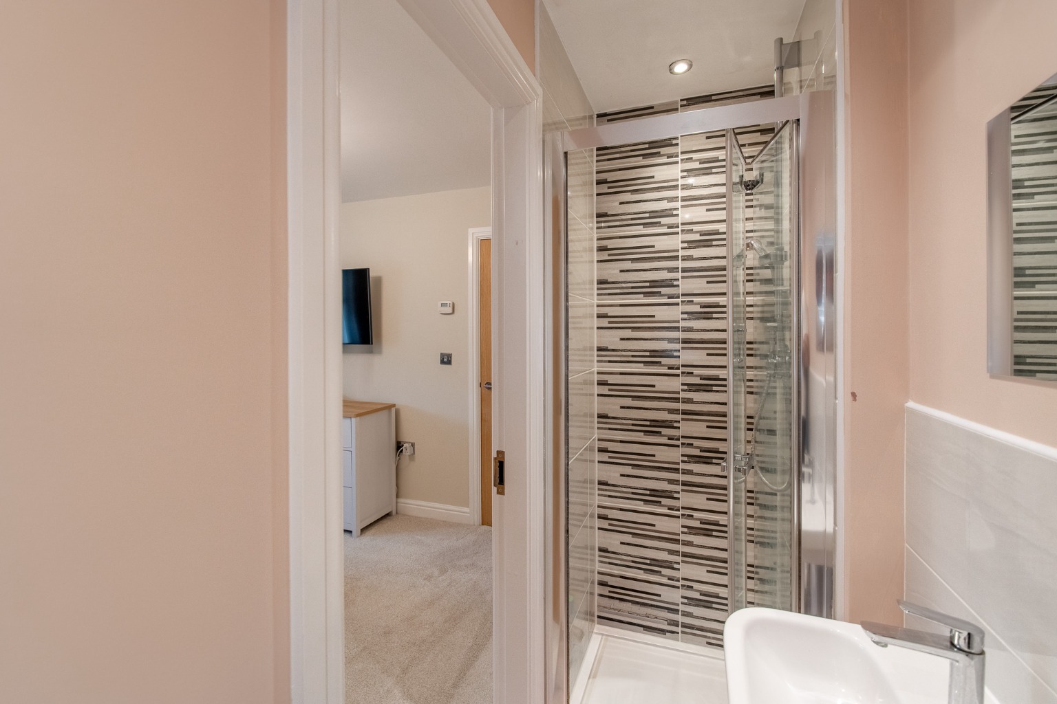 3 bed detached house for sale in Carnaile Road, Huntingdon  - Property Image 10