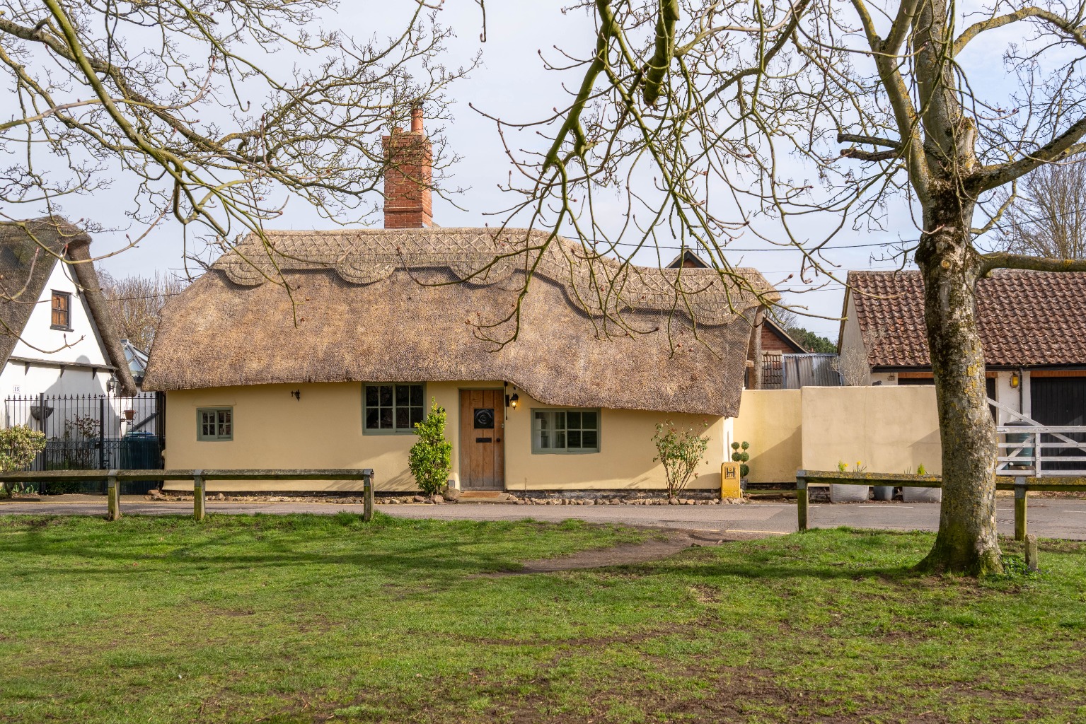 3 bed detached house for sale in The Green, Huntingdon 28