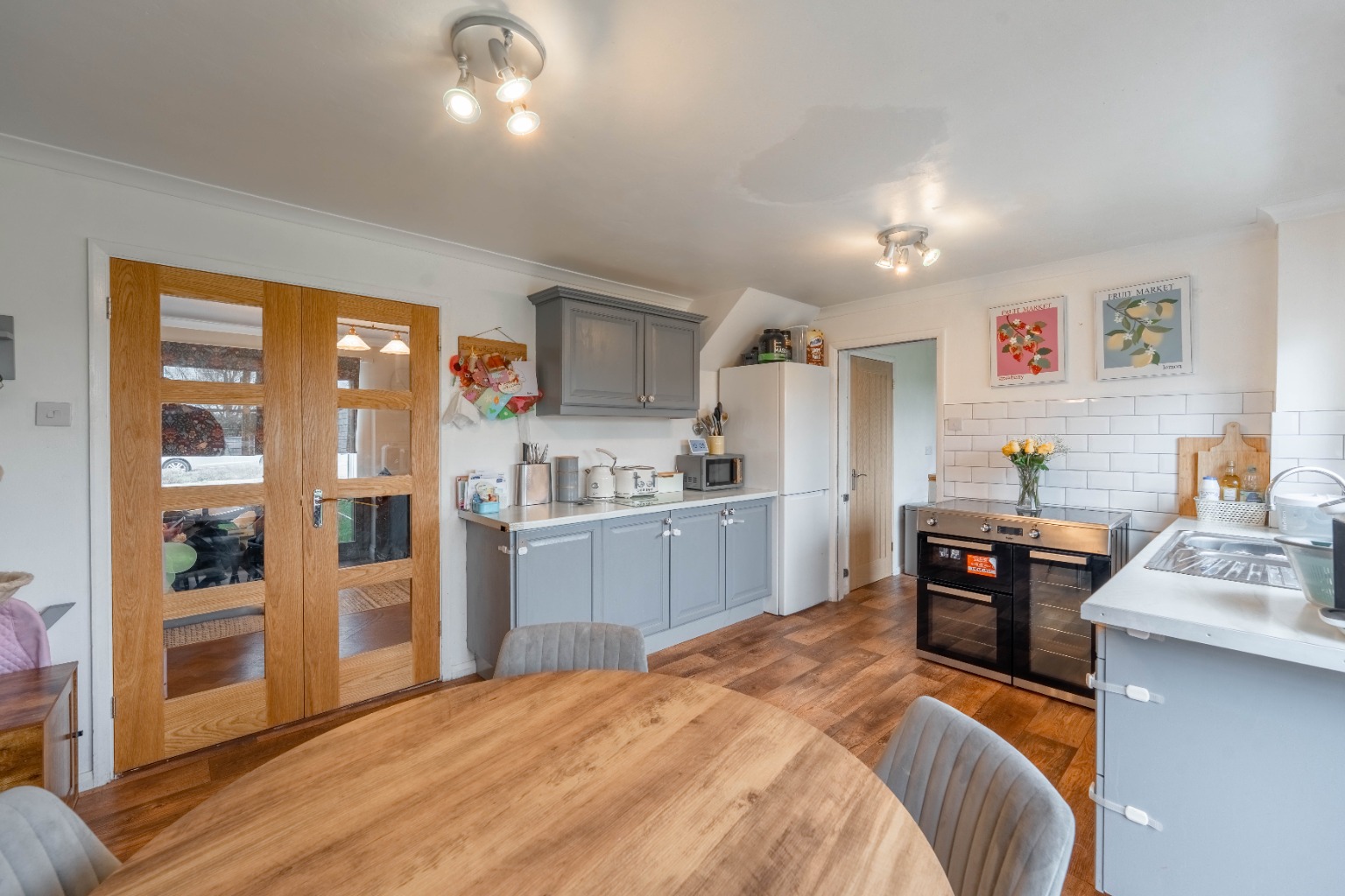 3 bed link detached house for sale in St Marys, Cambridgeshire  - Property Image 2