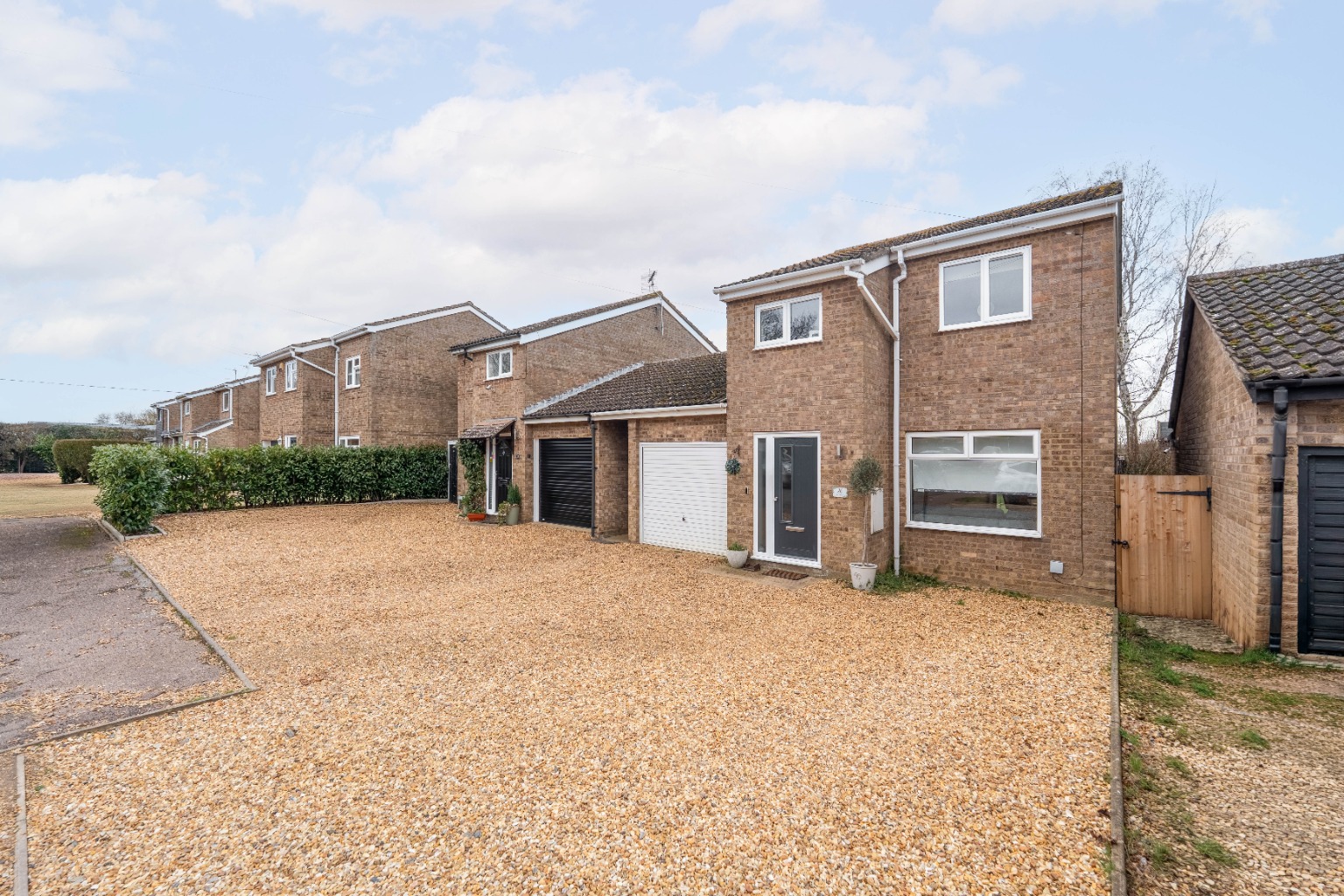 3 bed link detached house for sale in St Marys, Cambridgeshire - Property Image 1