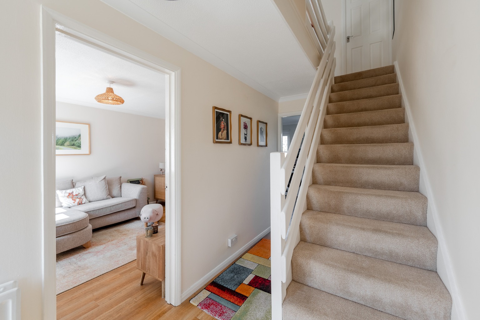 3 bed link detached house for sale in The Paddock, Huntingdon 6