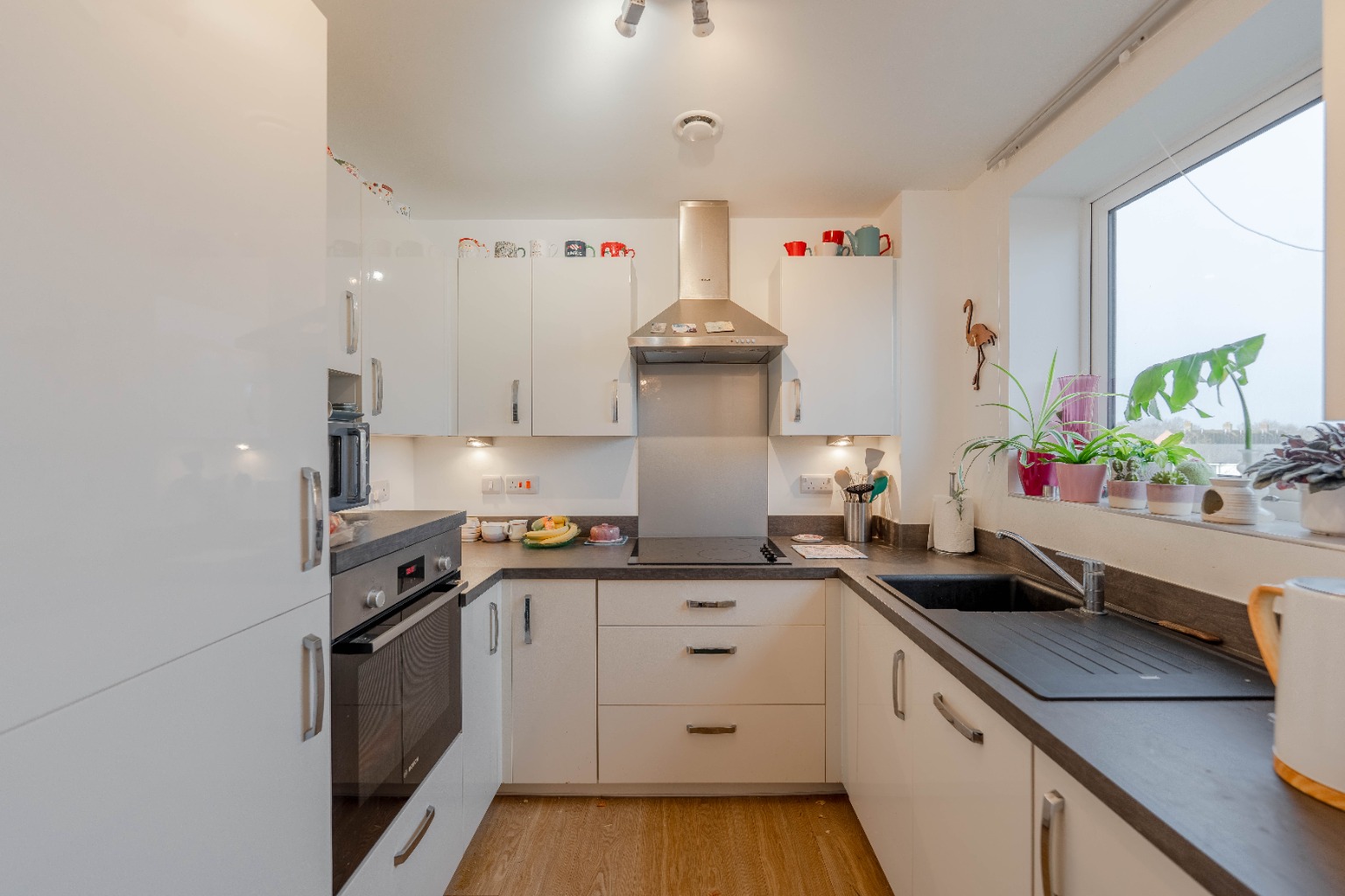 2 bed flat for sale in High Street, Cambridge 2