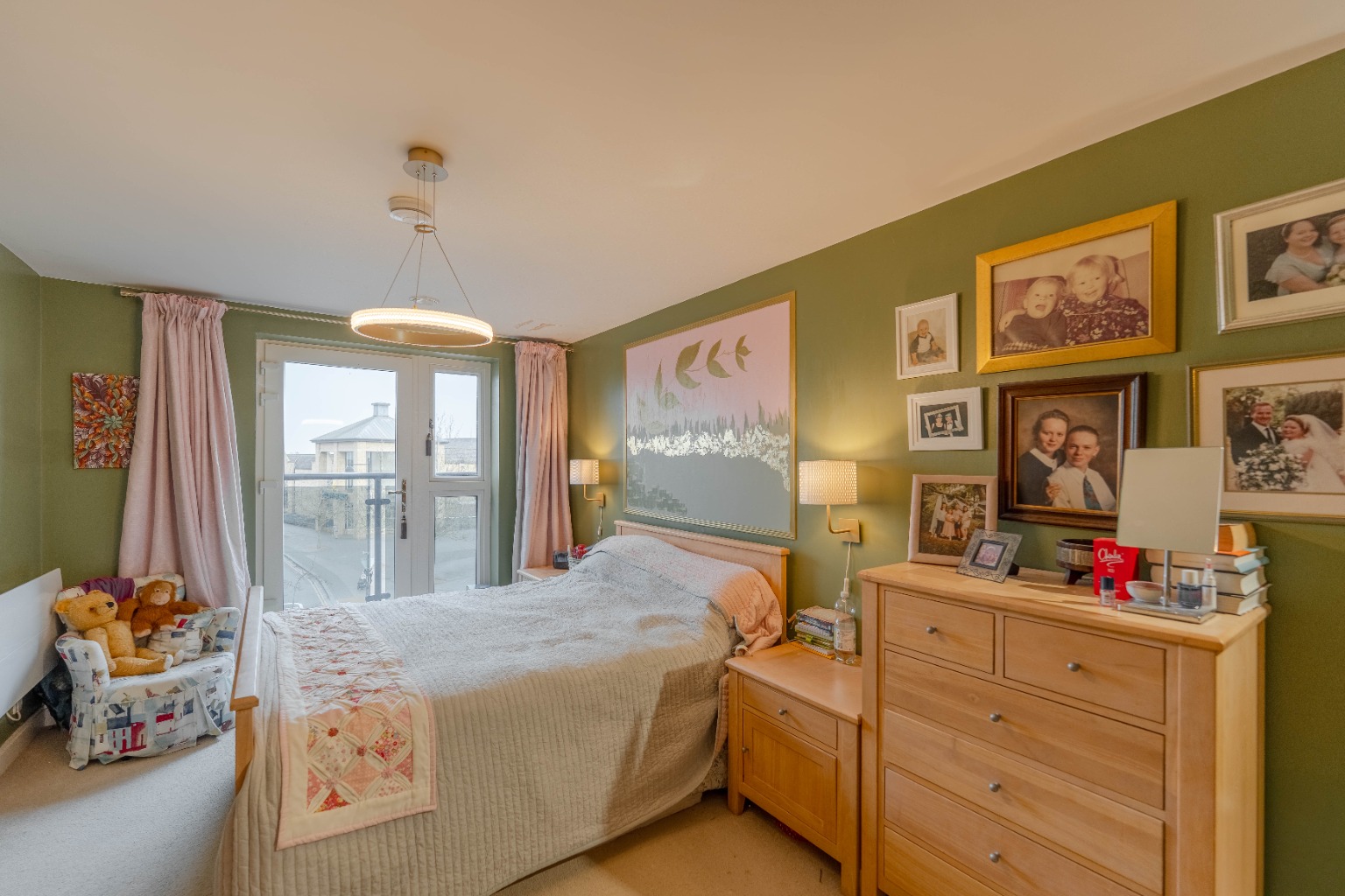 2 bed flat for sale in High Street, Cambridge 6