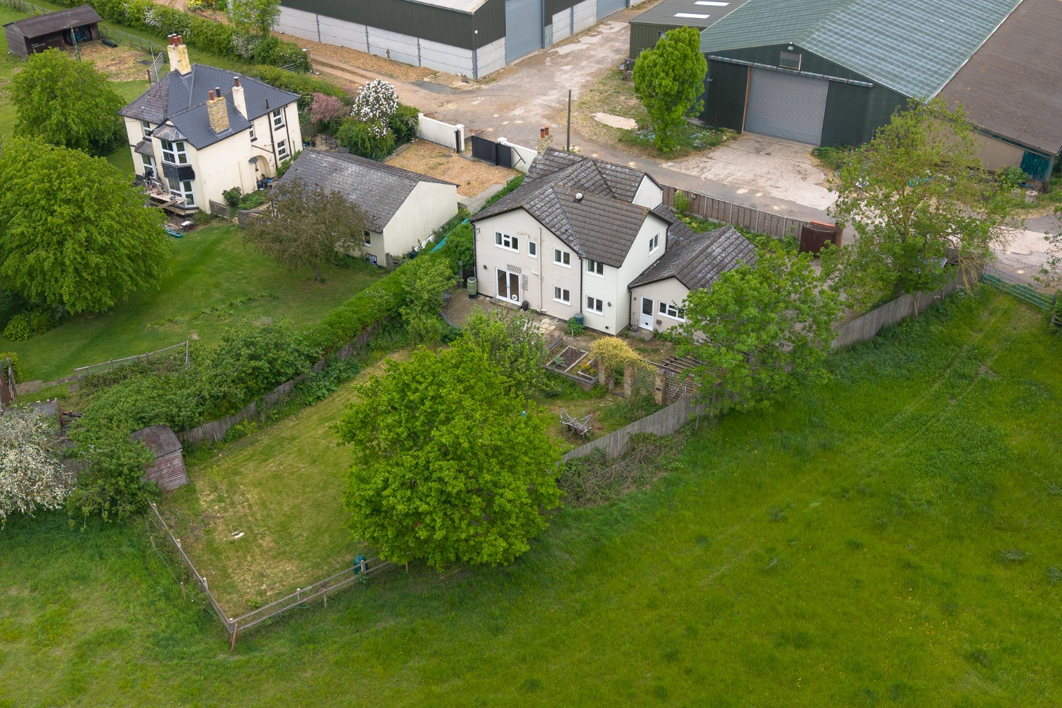 4 bed detached house for sale in Lowndes Drove, St. Ives  - Property Image 4