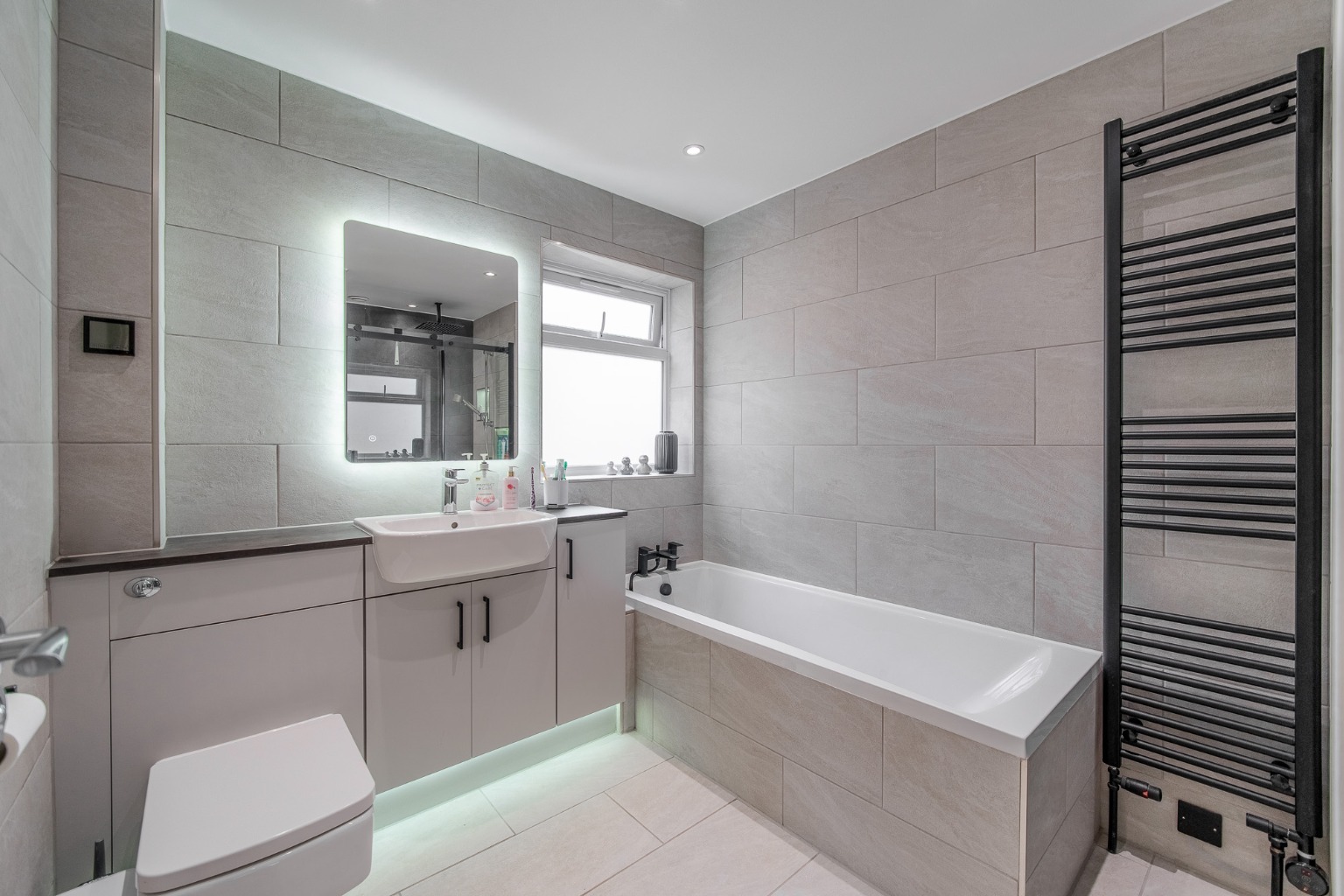 3 bed detached house for sale in The Poplars, Huntingdon 12