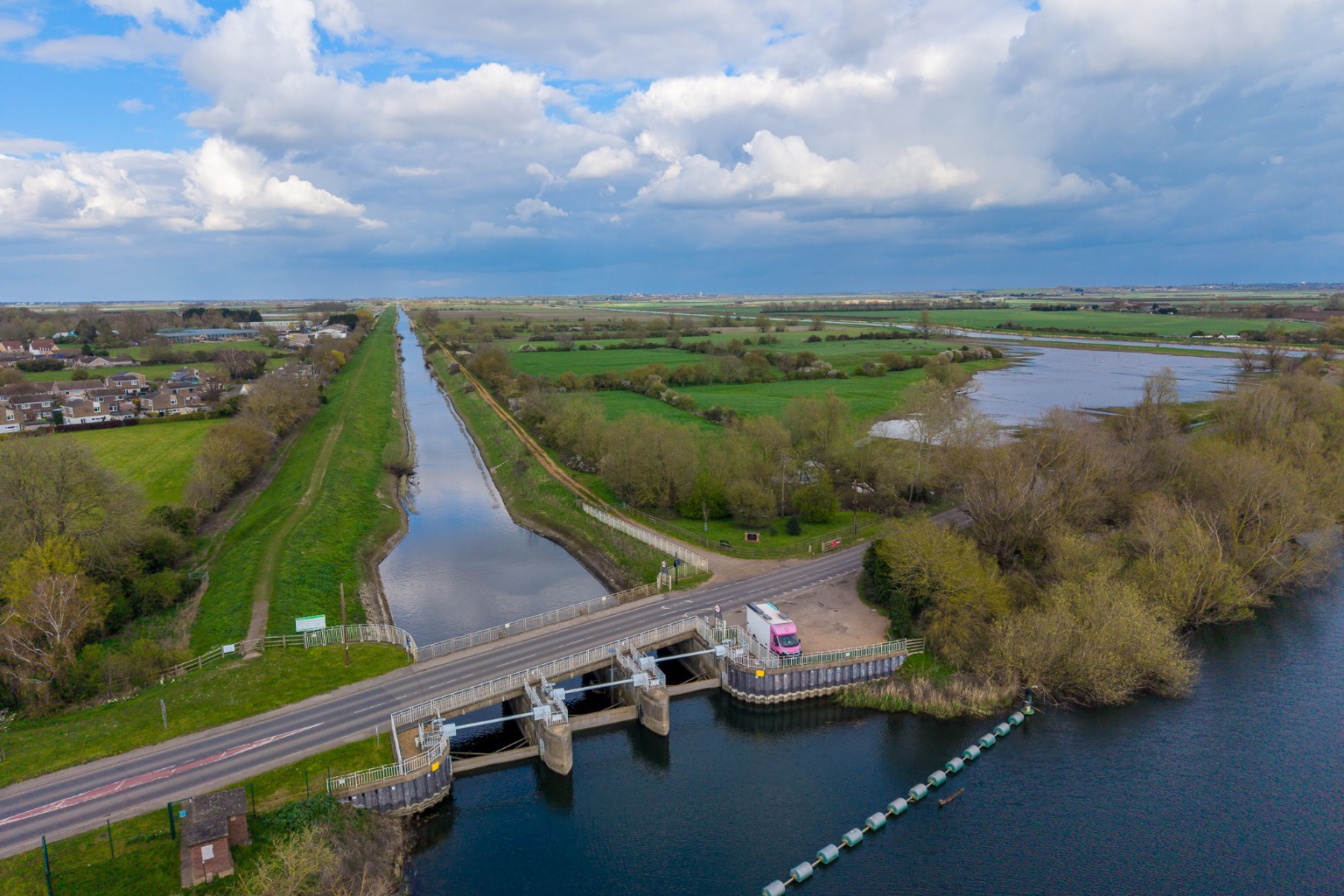 3 bed detached house for sale in Bridge End, Cambridgeshire  - Property Image 25