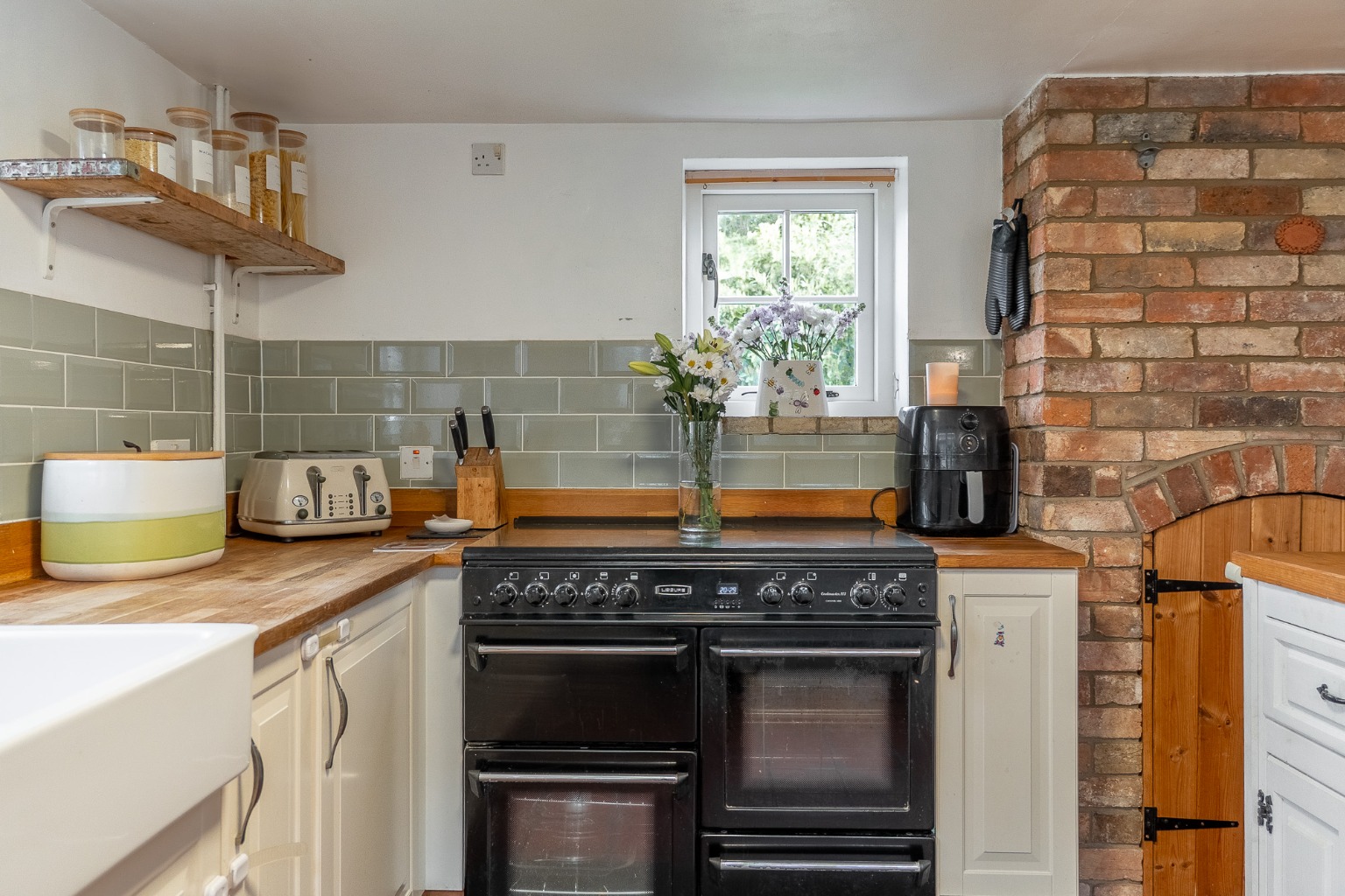 3 bed detached house for sale in Bridge End, Cambridgeshire 5