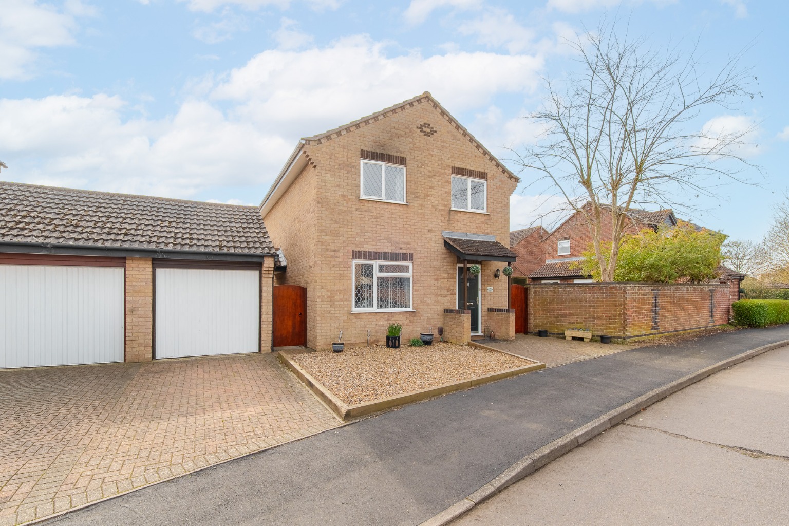 4 bed detached house for sale in Crane Street, Cambridgeshire - Property Image 1