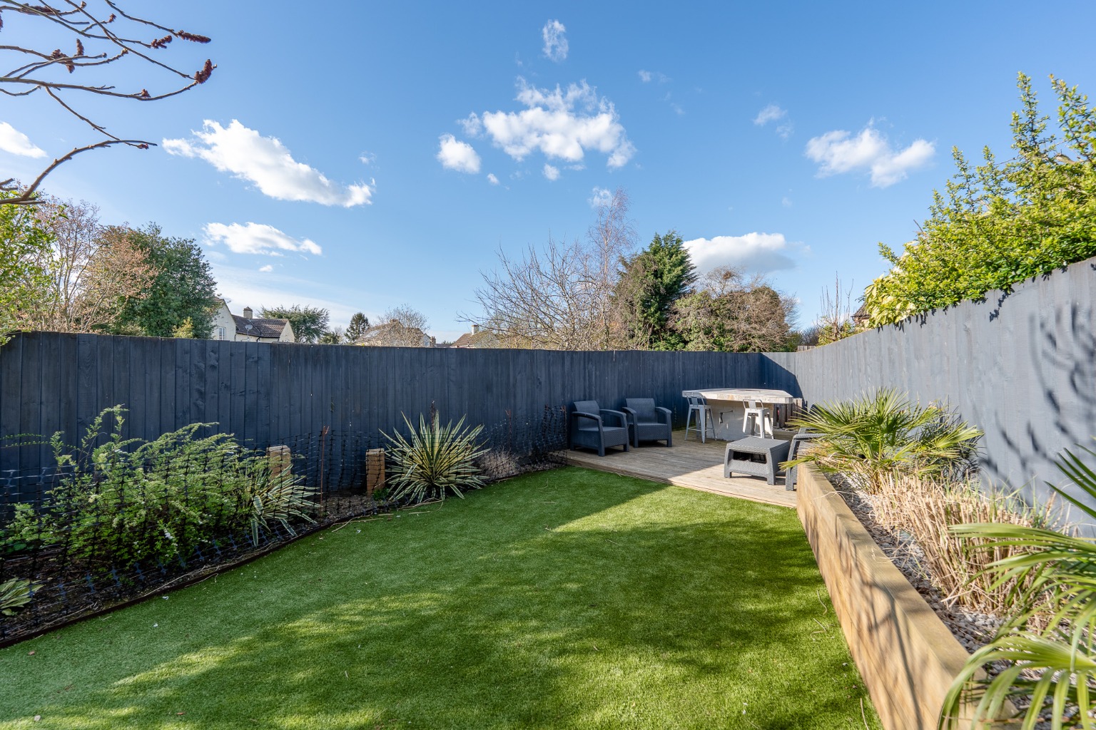 3 bed semi-detached house for sale in Manor Close, Huntingdon 16