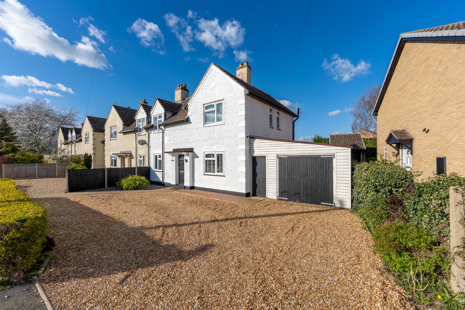 3 bed semi-detached house for sale in Manor Close, Huntingdon  - Property Image 1