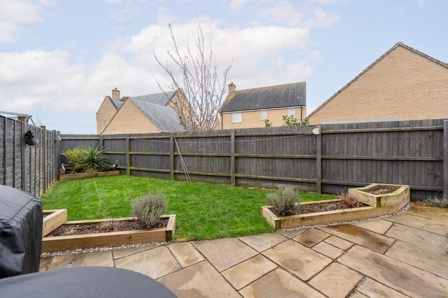 3 bed end of terrace house for sale in Pople Drive, Cambridgeshire 10