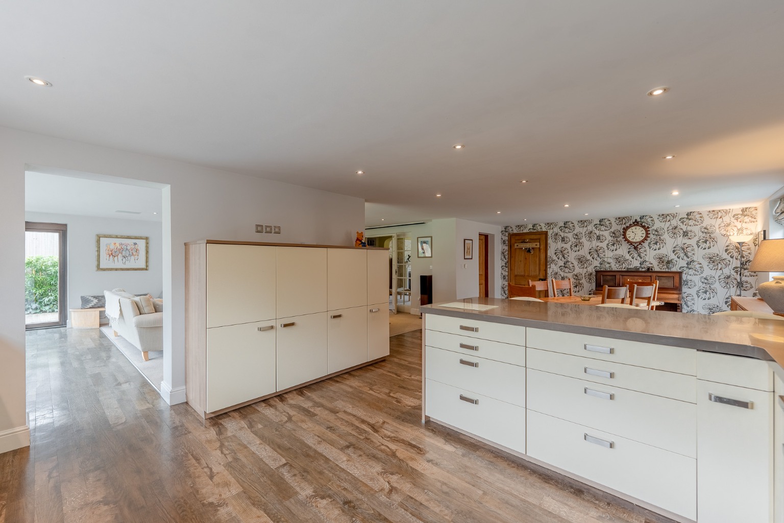 5 bed detached house for sale in London Road, Cambridgeshire  - Property Image 6