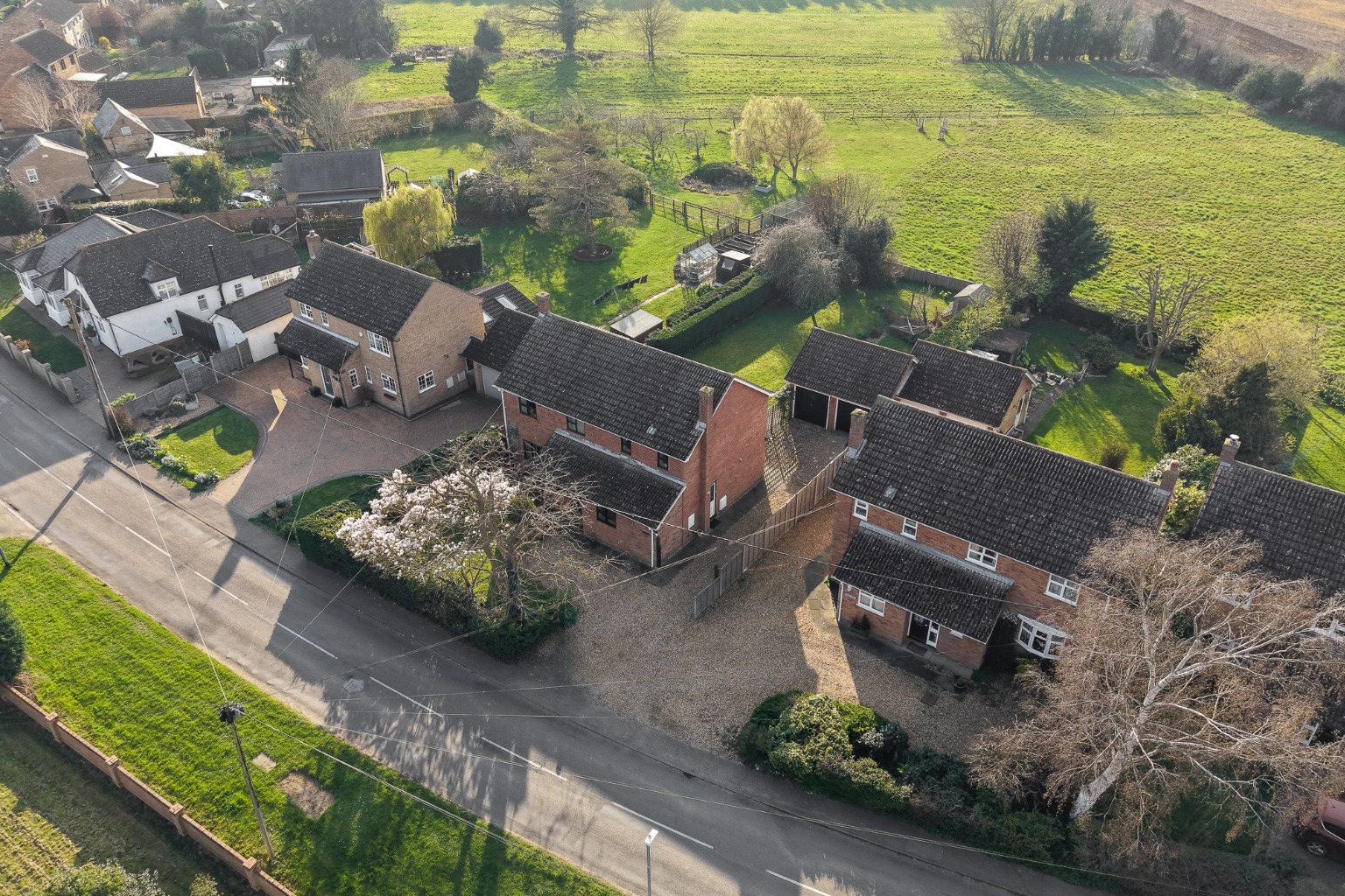 4 bed detached house for sale in High Street, Huntingdon  - Property Image 1