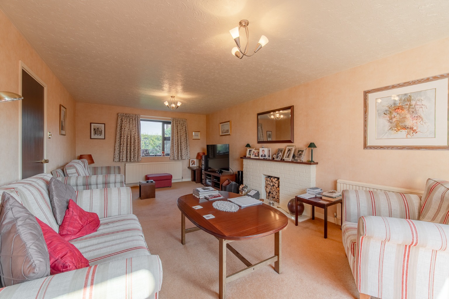 4 bed detached house for sale in High Street, Huntingdon  - Property Image 6