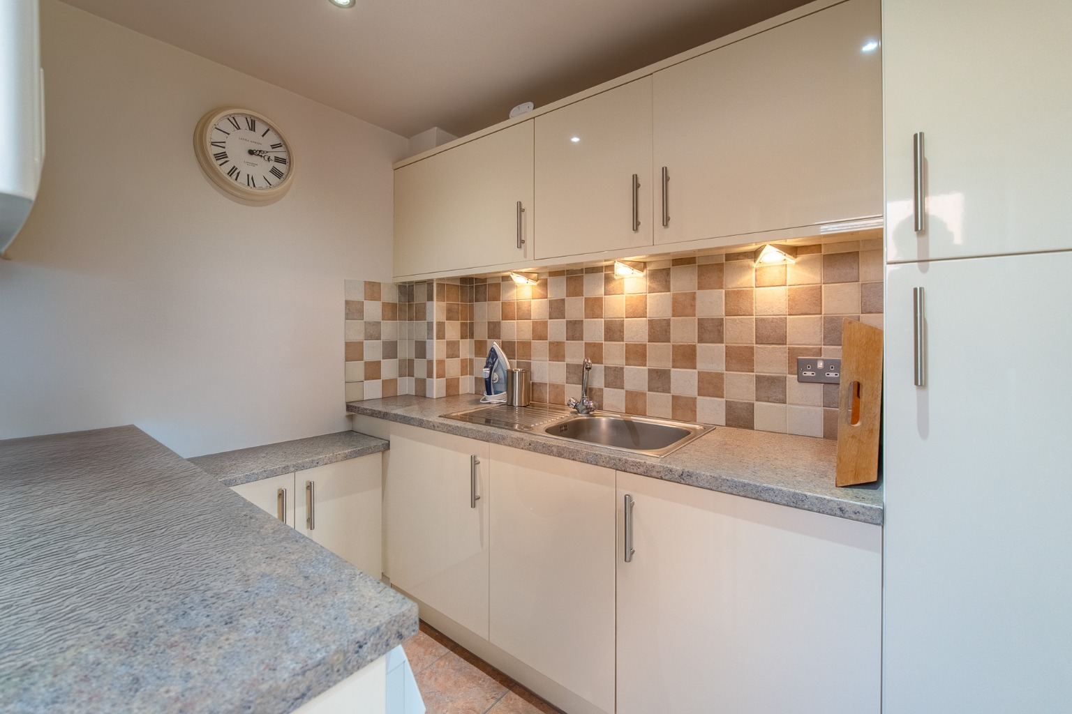 4 bed detached house for sale in High Street, Huntingdon  - Property Image 5