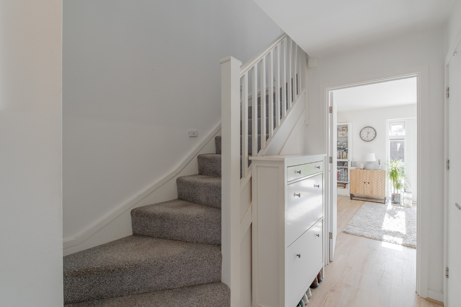 3 bed semi-detached house for sale in Fairway Drive, Cambridgeshire  - Property Image 6