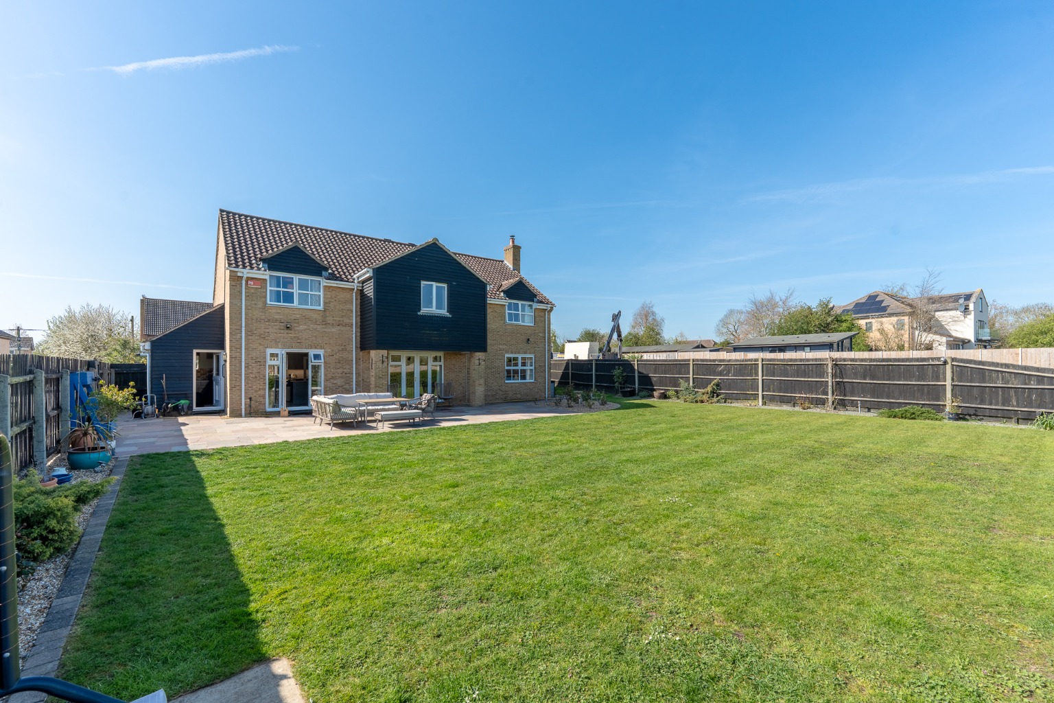 4 bed detached house for sale in Blacksmiths End, Cambridgeshire - Property Image 1