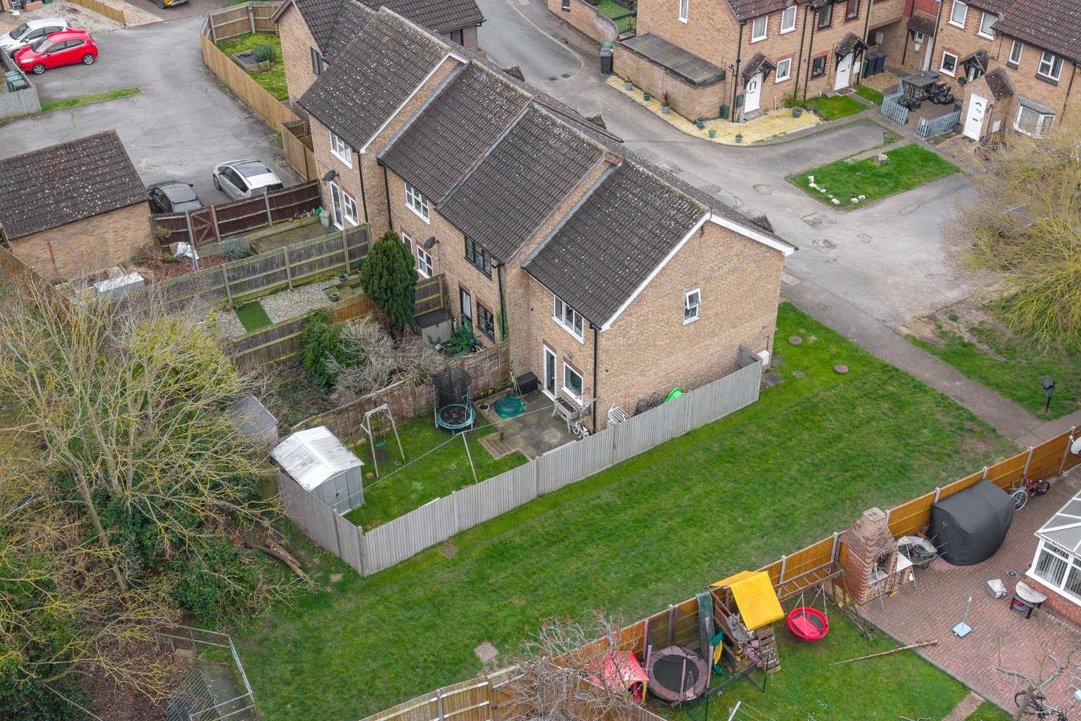 2 bed end of terrace house for sale in Dengaine Close, Cambridgeshire - Property Image 1