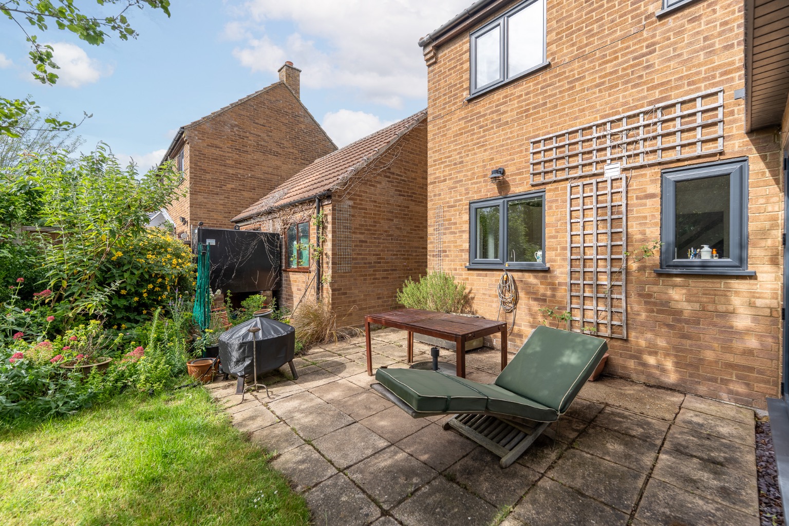 3 bed detached house for sale in Inhams Way, Huntingdon  - Property Image 17
