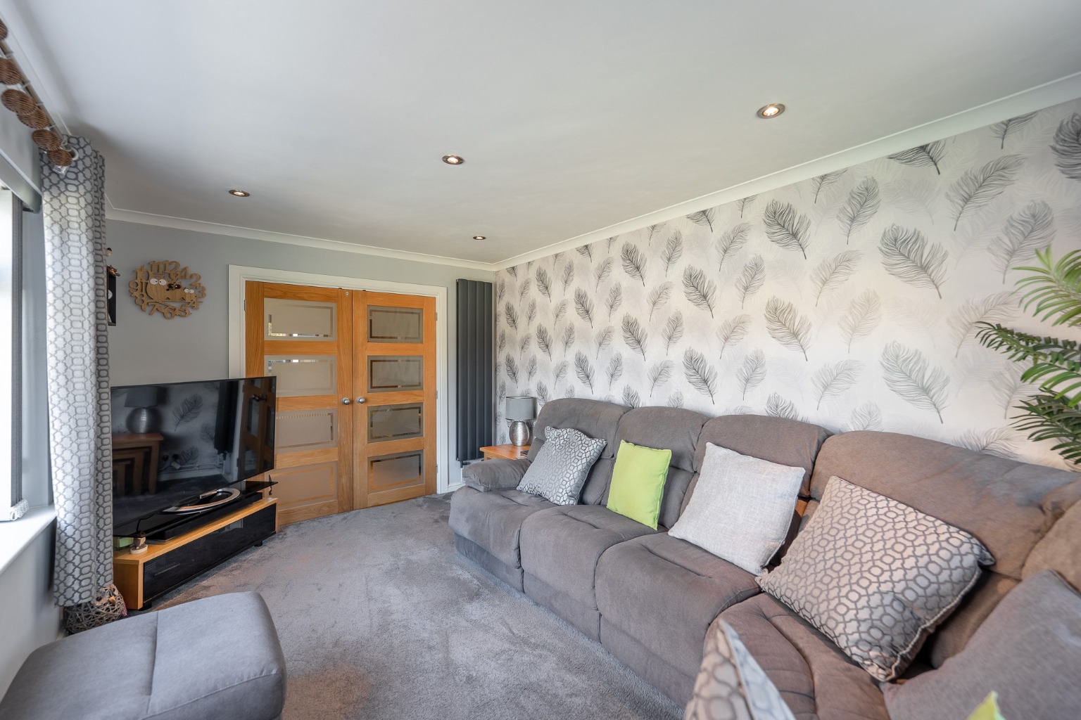 3 bed semi-detached house for sale in Abbots Crescent, St Ives  - Property Image 10