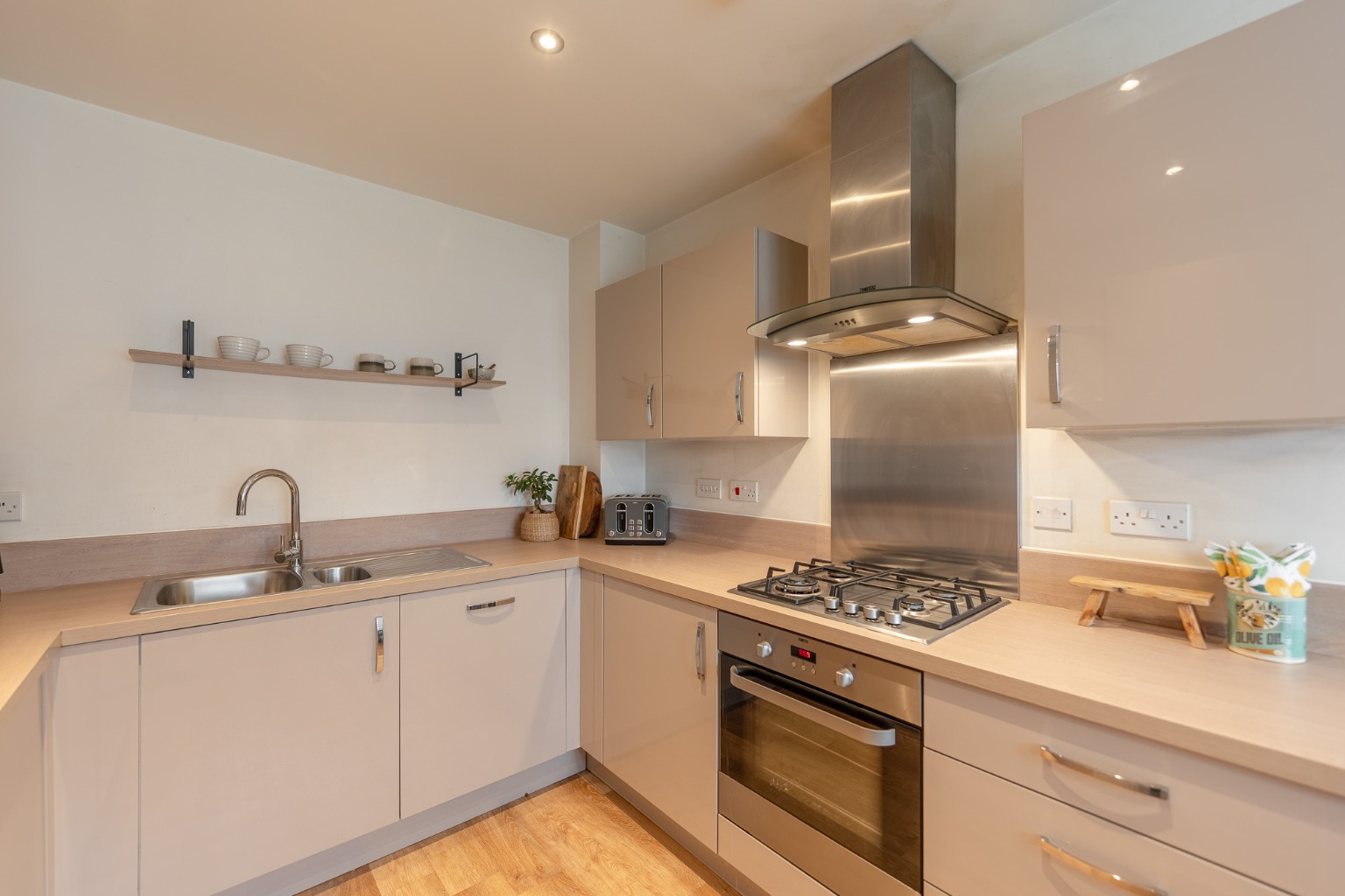 2 bed terraced house for sale in Walston Way, Cambridgeshire 2