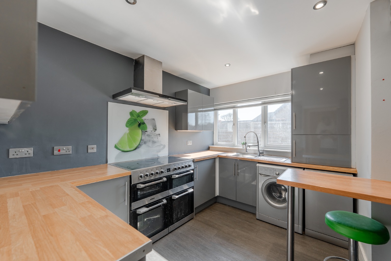 2 bed detached bungalow for sale in Bell Lane, Huntingdon 1