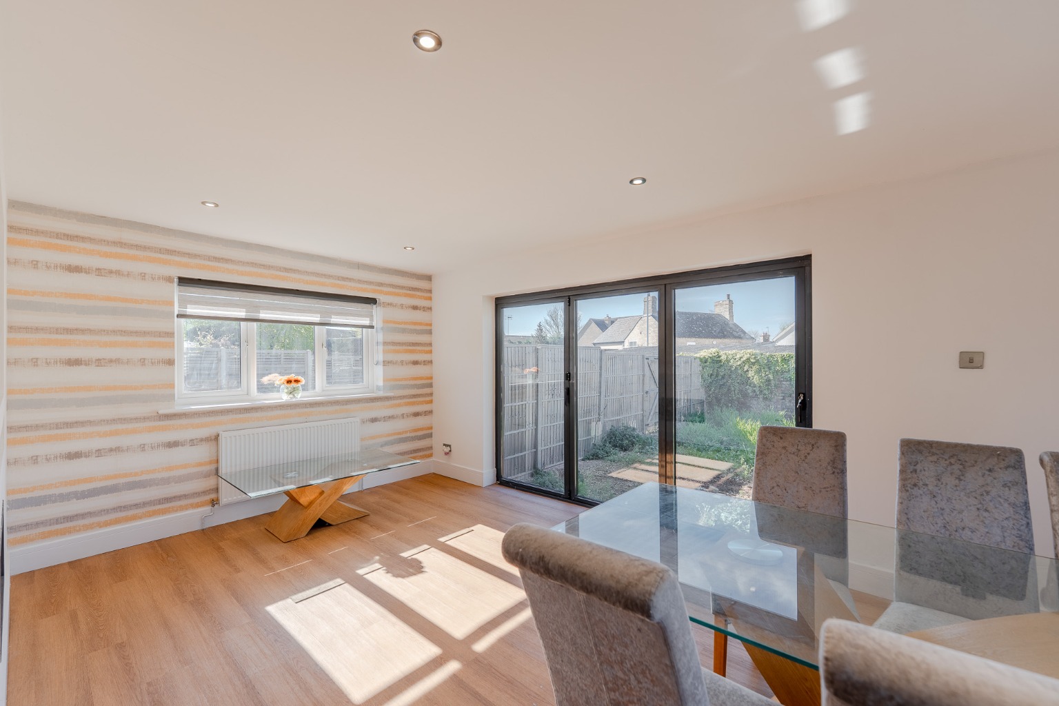 2 bed detached bungalow for sale in Bell Lane, Huntingdon  - Property Image 7