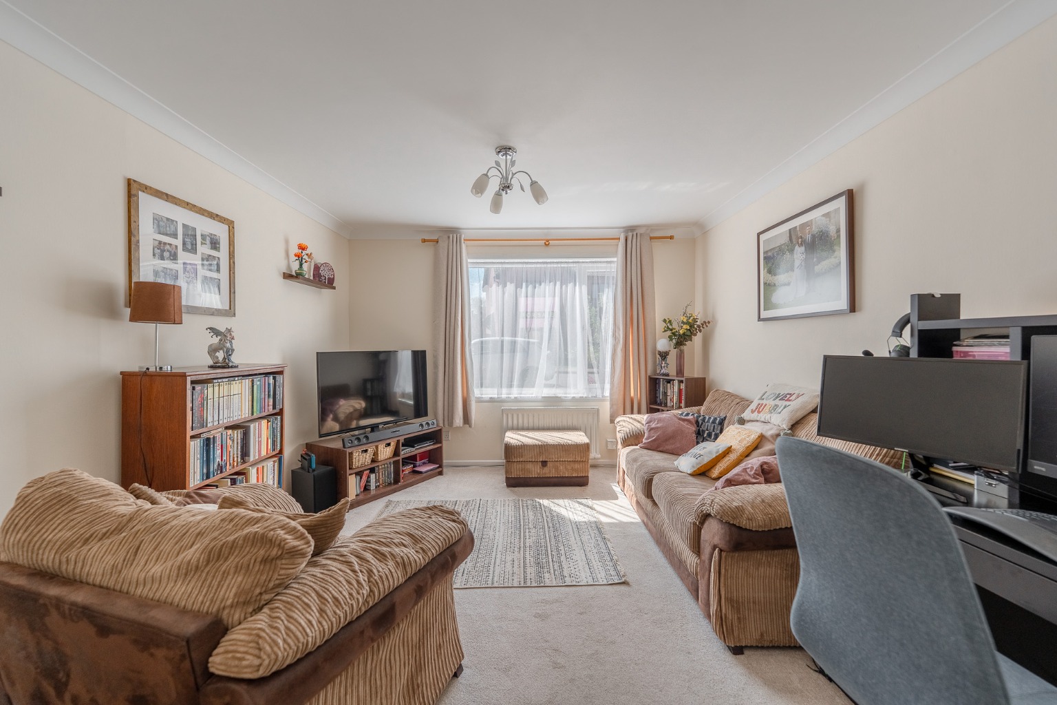 3 bed terraced house for sale in Humberdale Way, Cambridgeshire 1