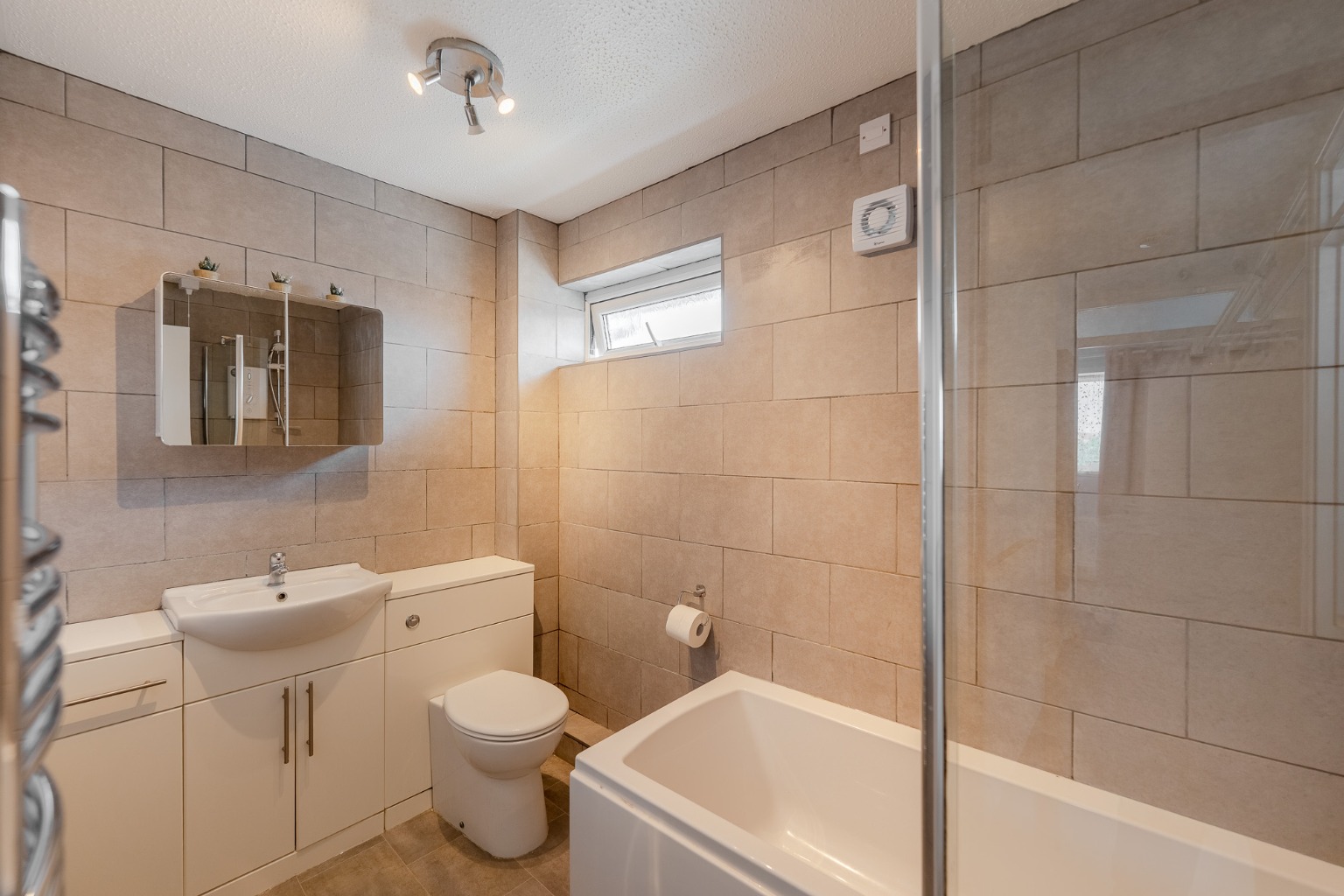 3 bed terraced house for sale in Humberdale Way, Cambridgeshire 9