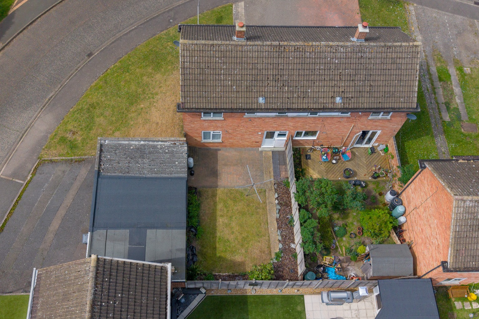 2 bed semi-detached house for sale in Somerset Road, Huntingdon  - Property Image 4