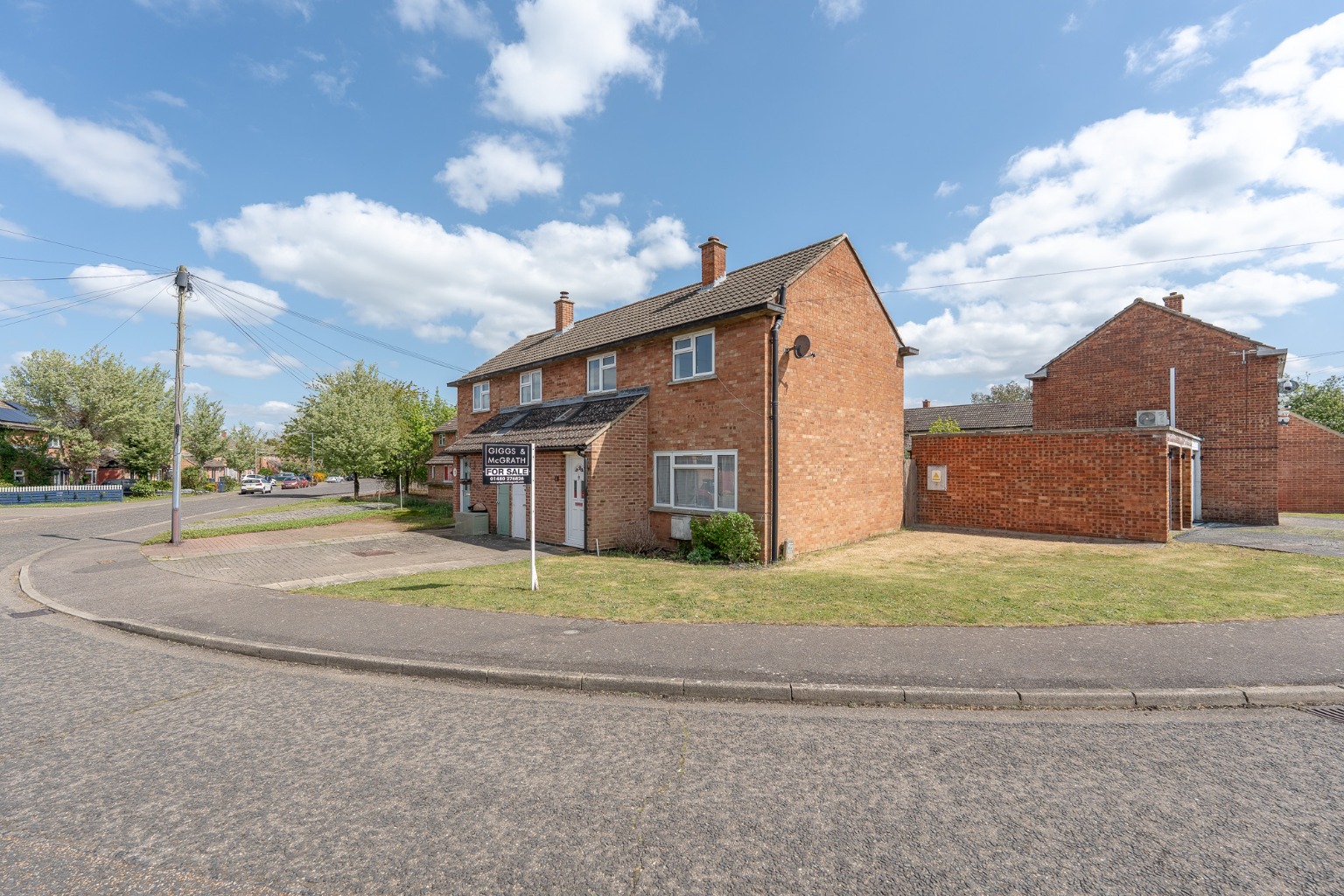 2 bed semi-detached house for sale in Somerset Road, Huntingdon  - Property Image 1