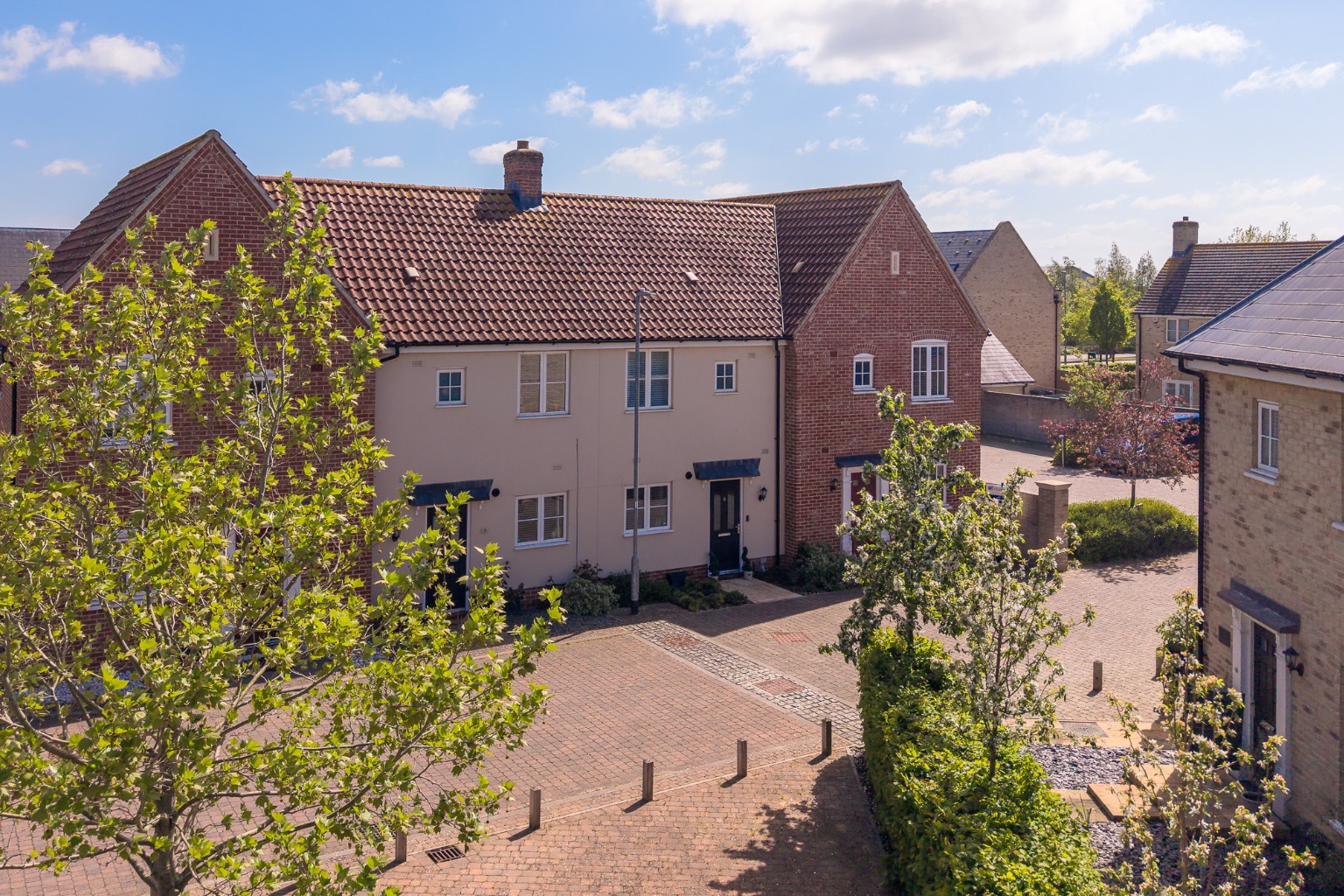 2 bed terraced house for sale in Bayley Road, Huntingdon - Property Image 1