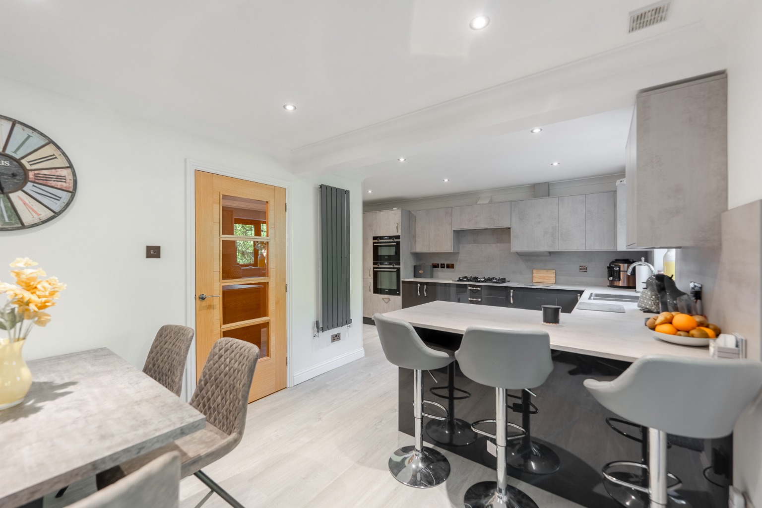 4 bed detached house for sale in High Street, Cambridgeshire  - Property Image 5