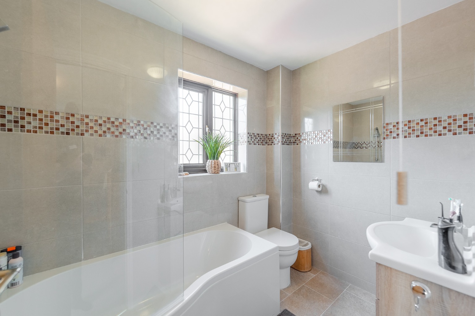 4 bed detached house for sale in High Street, Cambridgeshire  - Property Image 14
