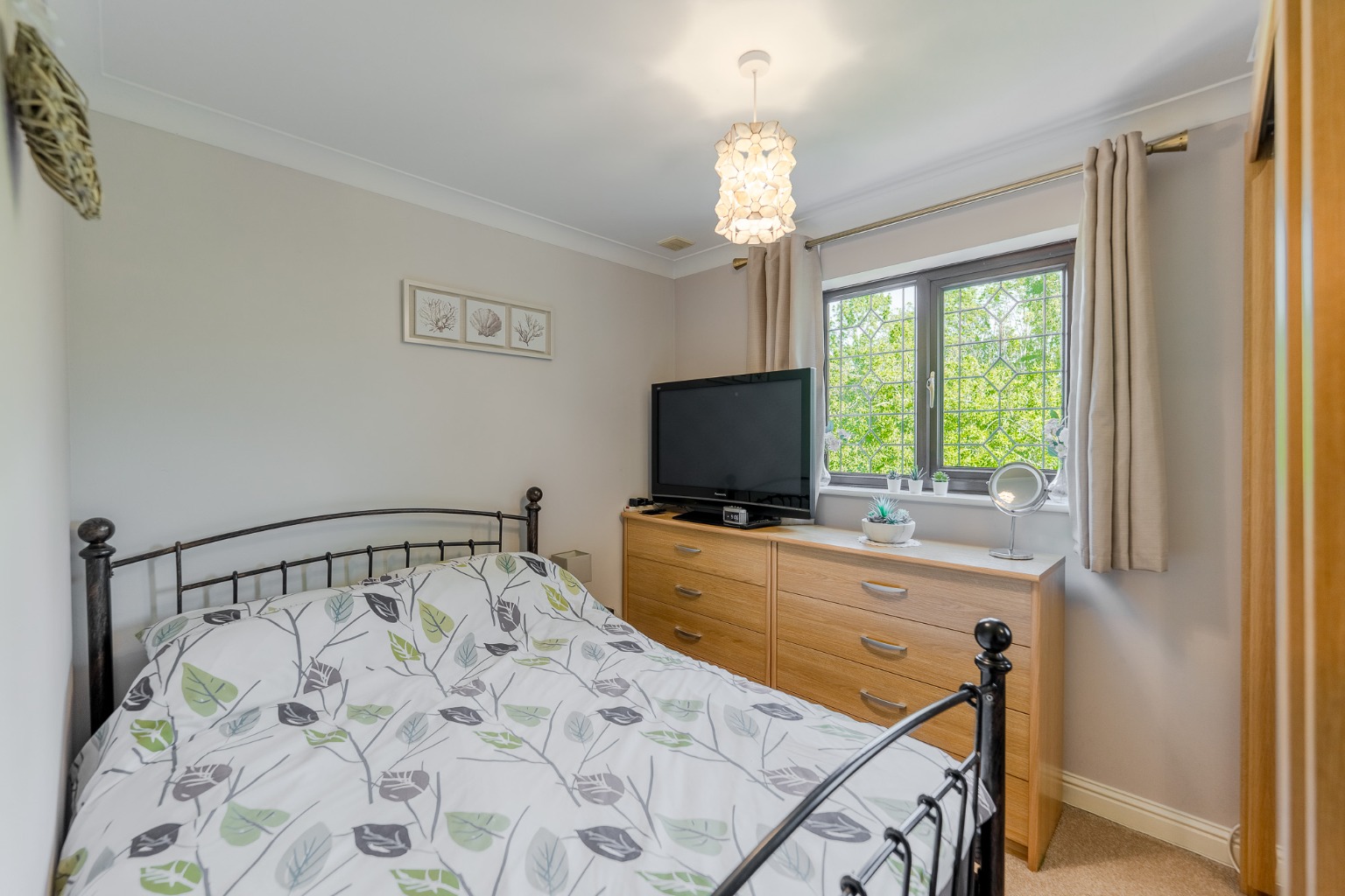 4 bed detached house for sale in High Street, Cambridgeshire  - Property Image 17