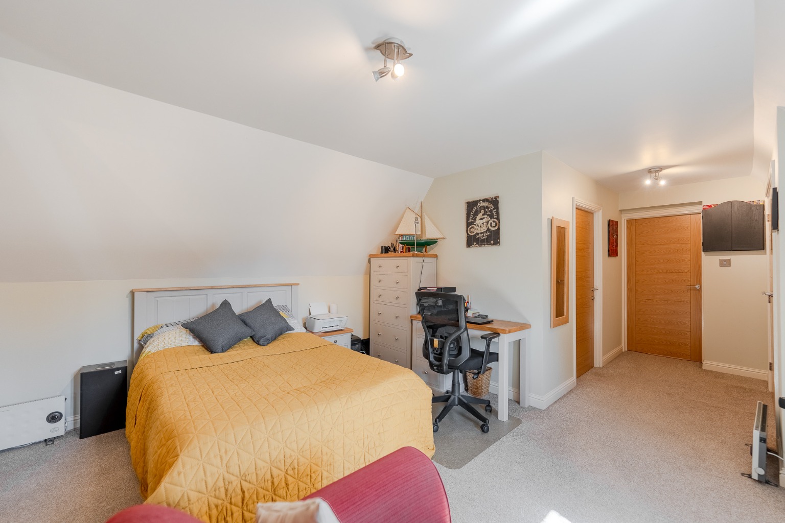 4 bed detached house for sale in High Street, Cambridgeshire  - Property Image 15
