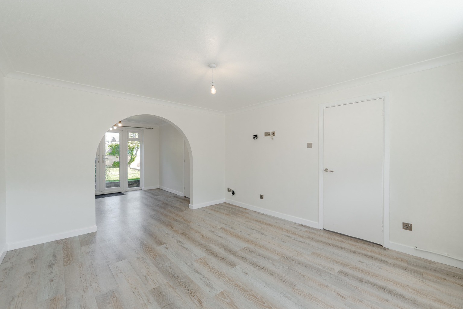 3 bed semi-detached house for sale in Headlands, Cambridgeshire 1