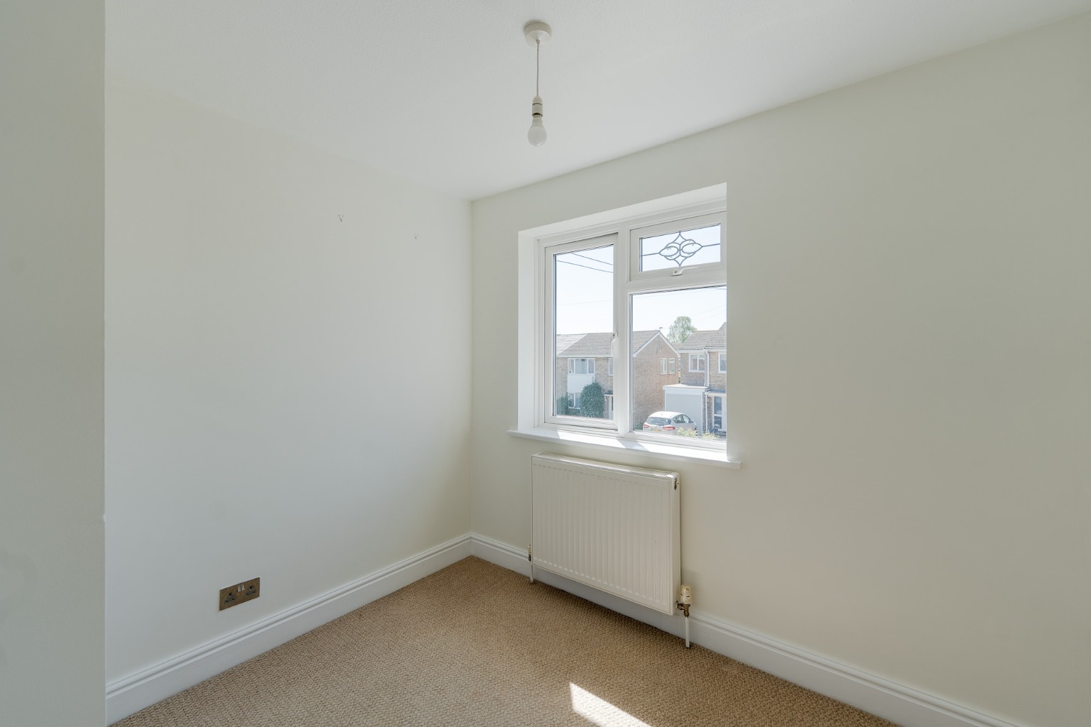3 bed semi-detached house for sale in Headlands, Cambridgeshire  - Property Image 8