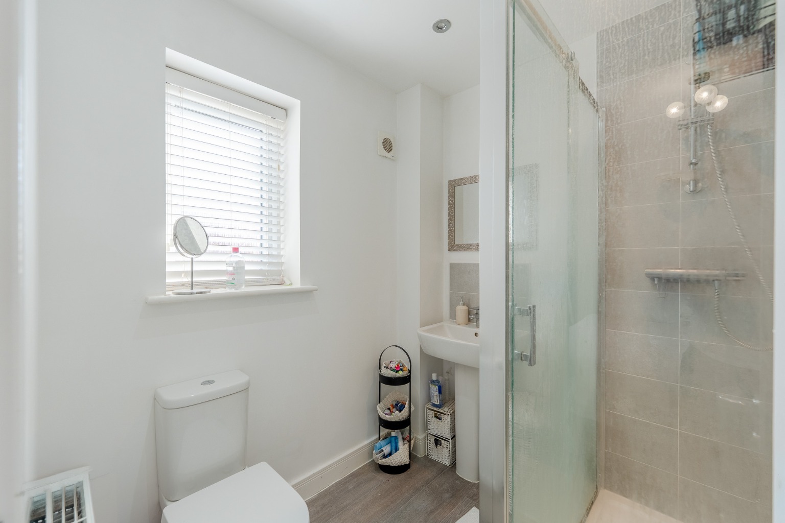 4 bed semi-detached house for sale in Griffin Road, Huntingdon  - Property Image 9